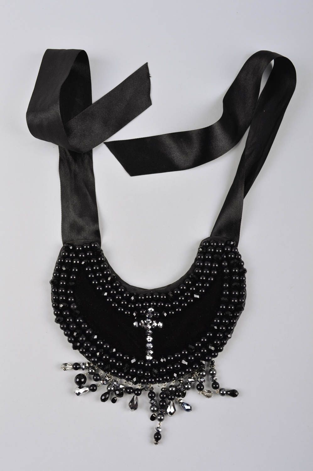 Collier plastron noir Bijou fait main textile avec perles fantaisie Cadeau femme photo 4