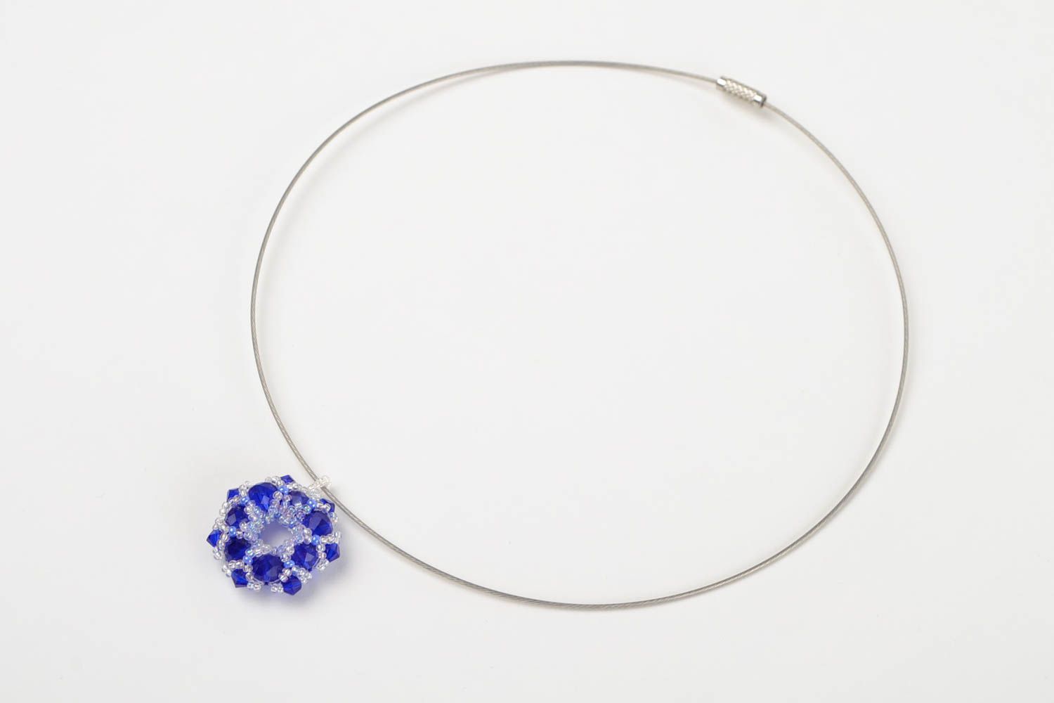 Pendentif perles de rocaille Bijou fait main Accessoire femme bleu blanc photo 3
