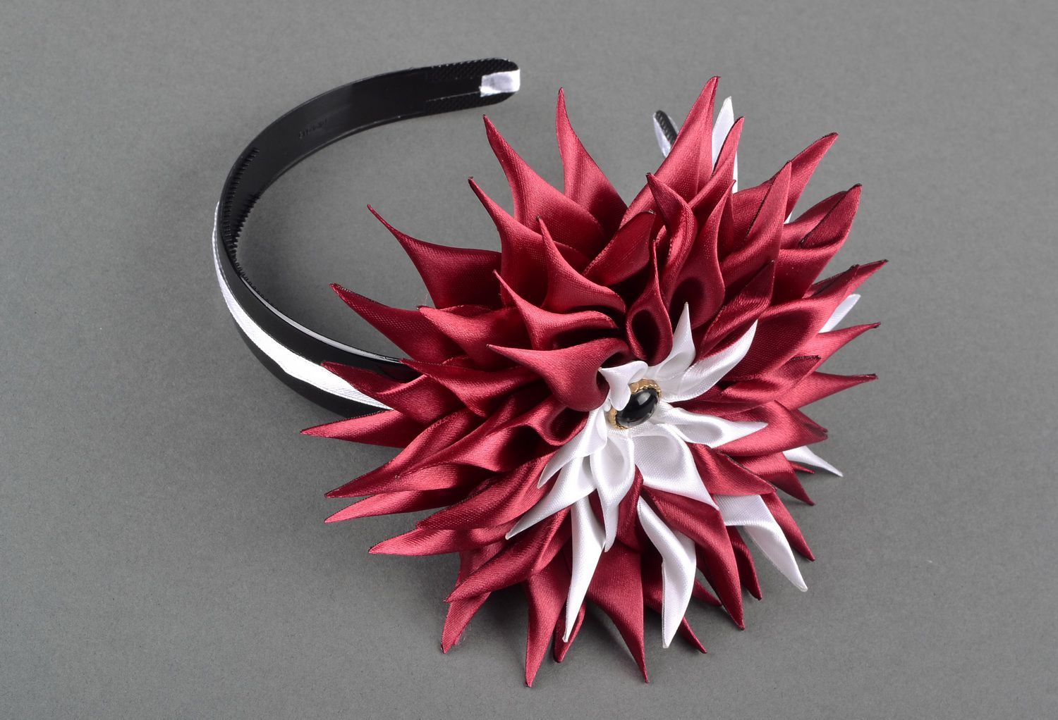 Diadema,corona para el pelo con flor de raso foto 4
