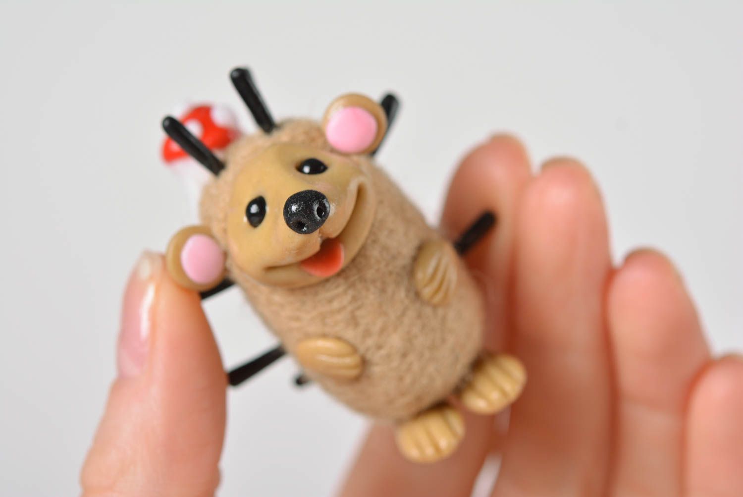 Handmade plastic figurine unusual stylish toy cute woolen statuette hedgehog photo 3