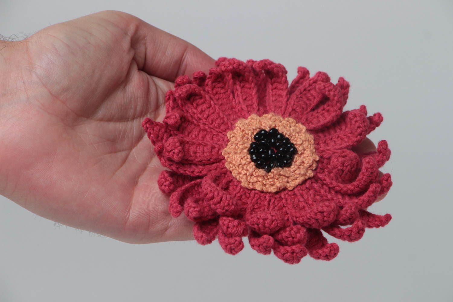 Broche hecho a mano floral accesorio de moda tejido a gancho regalo original foto 5