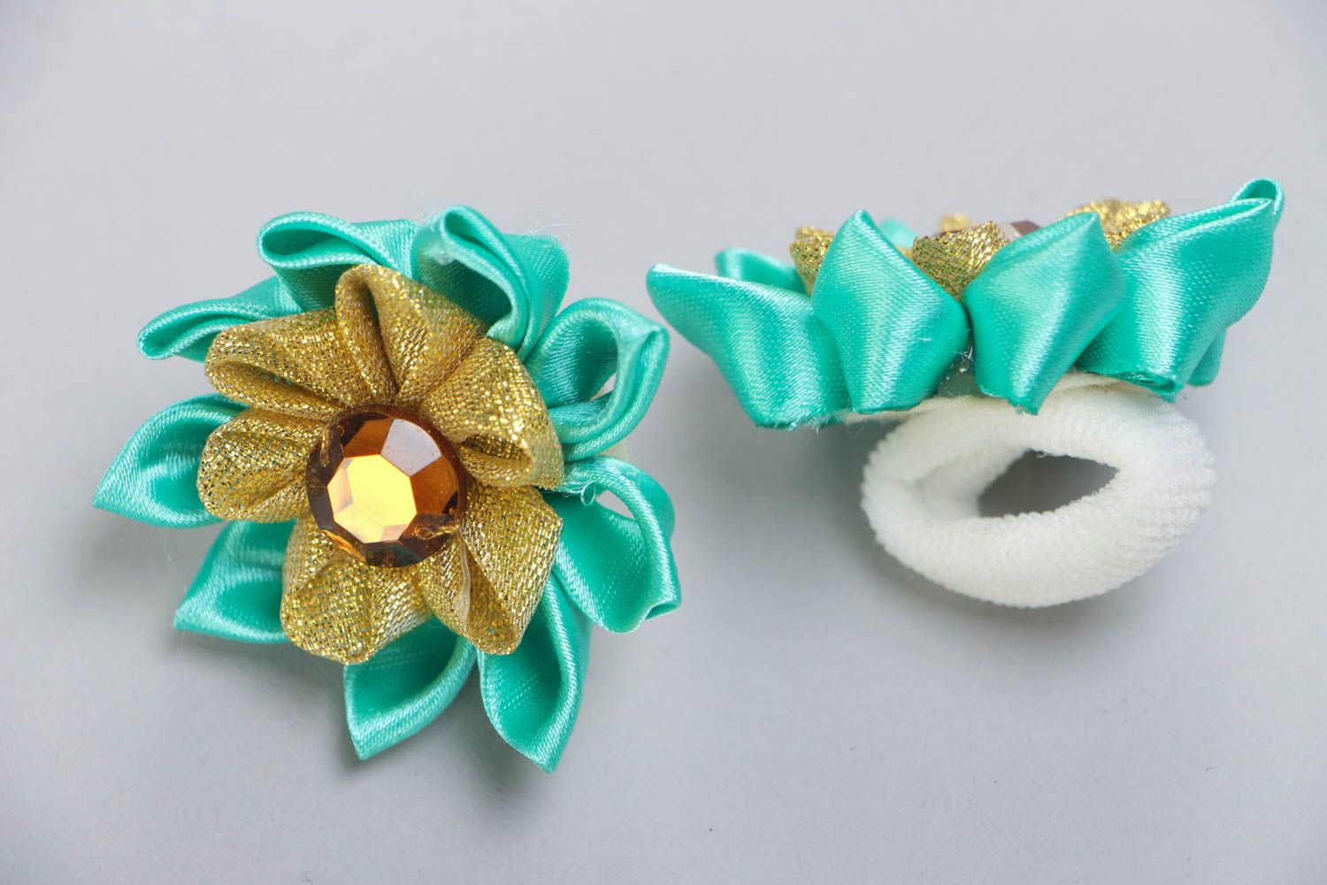 Handmade decorative hair ties with colorful kanzashi flowers set of 2 items photo 3