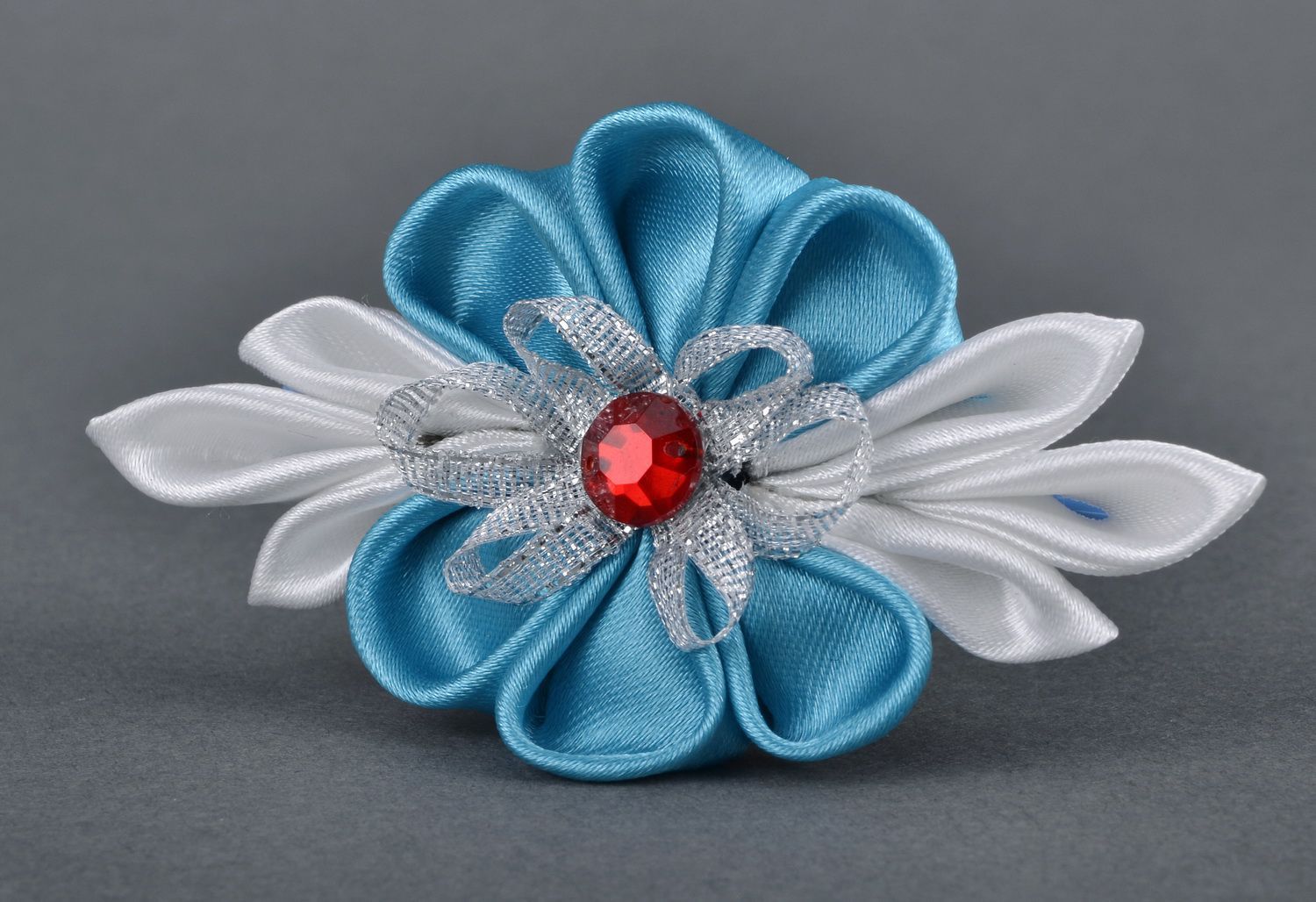 Hair pin with satin flower photo 2