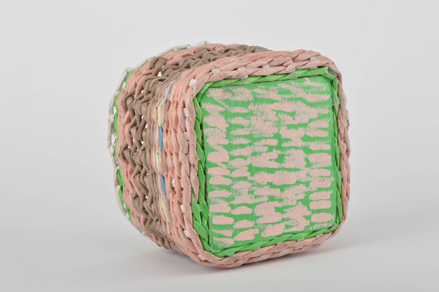 Плетеная корзинка ручной работы корзина из бумажных трубочек декор дома фото 3