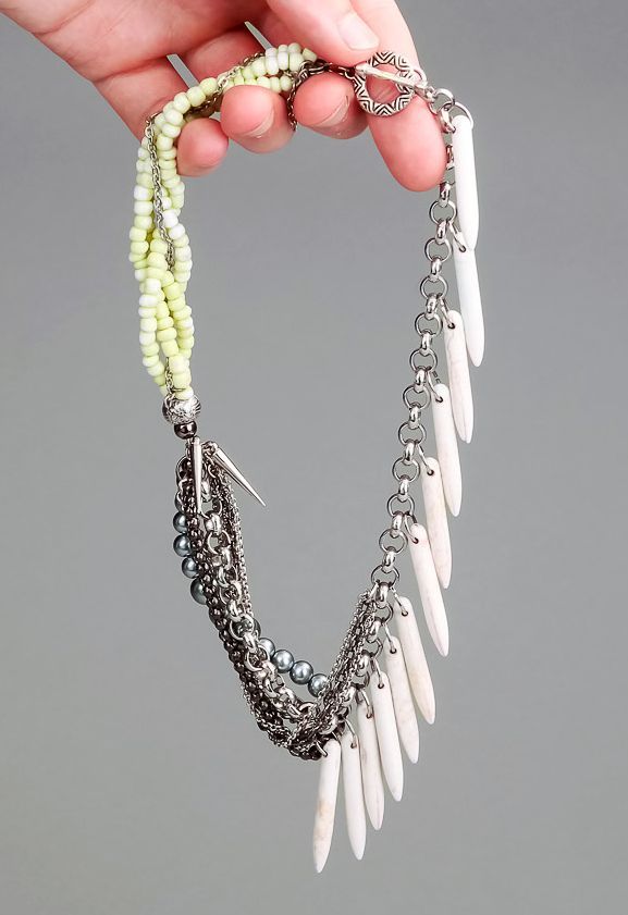 Handgefertigter Halsschmuck aus bphmischen Glasperlen foto 5