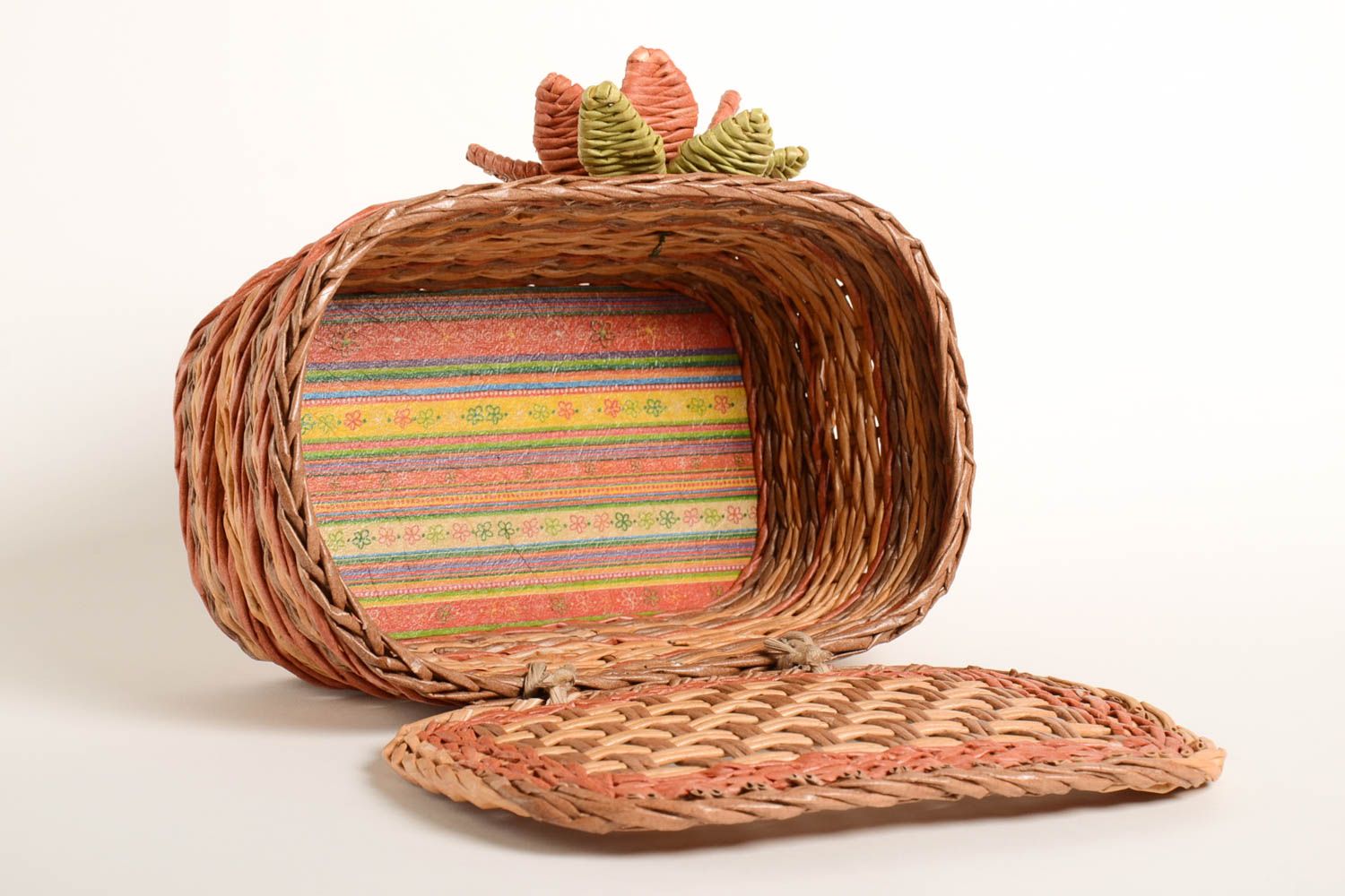 Плетеная хлебница ручной работы хлебница из газетных трубочек красивая шкатулка фото 4
