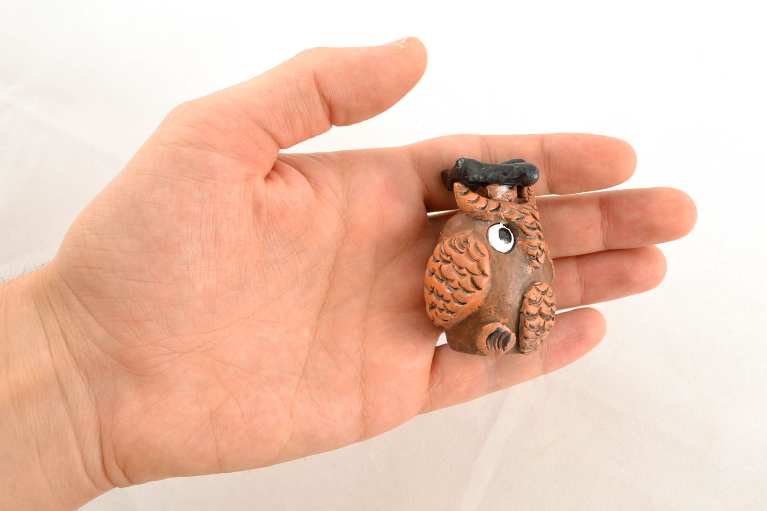 Statuina piccola civetta fatta a mano figurina in ceramica souvenir originale foto 1