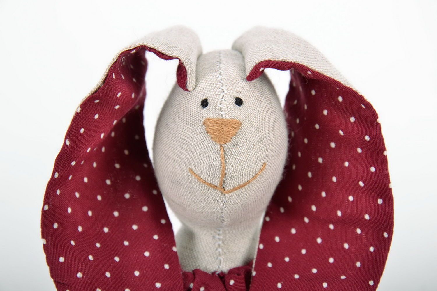 Muñeca textil hecha a mano Bunny foto 4