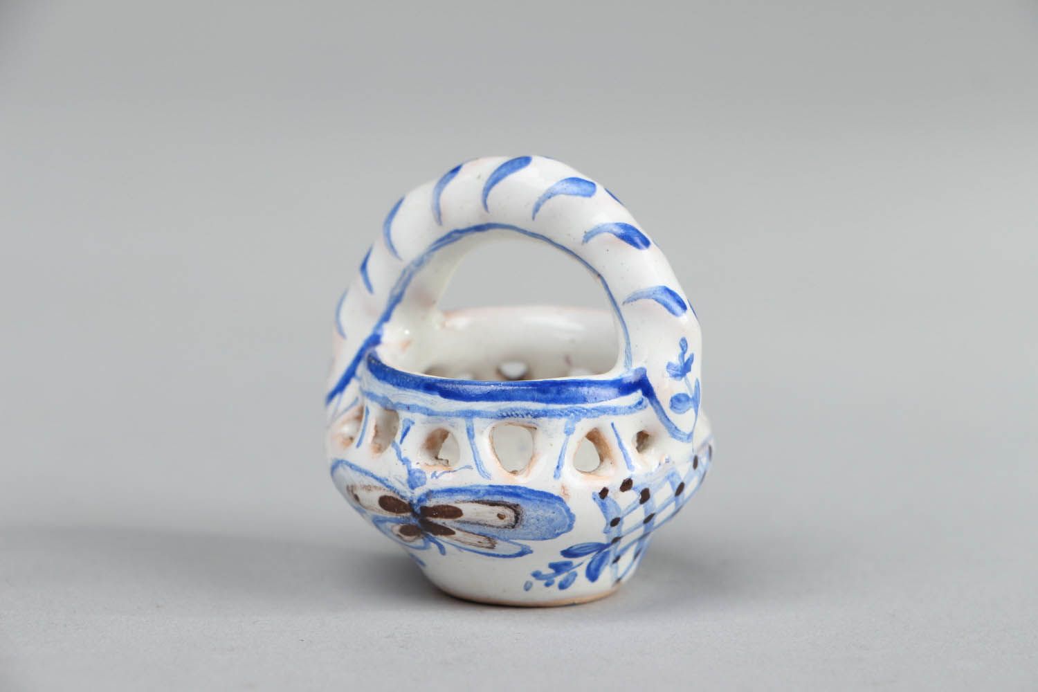1,5-inch white and blue handmade basket vase for shelf décor 0,04 lb photo 1