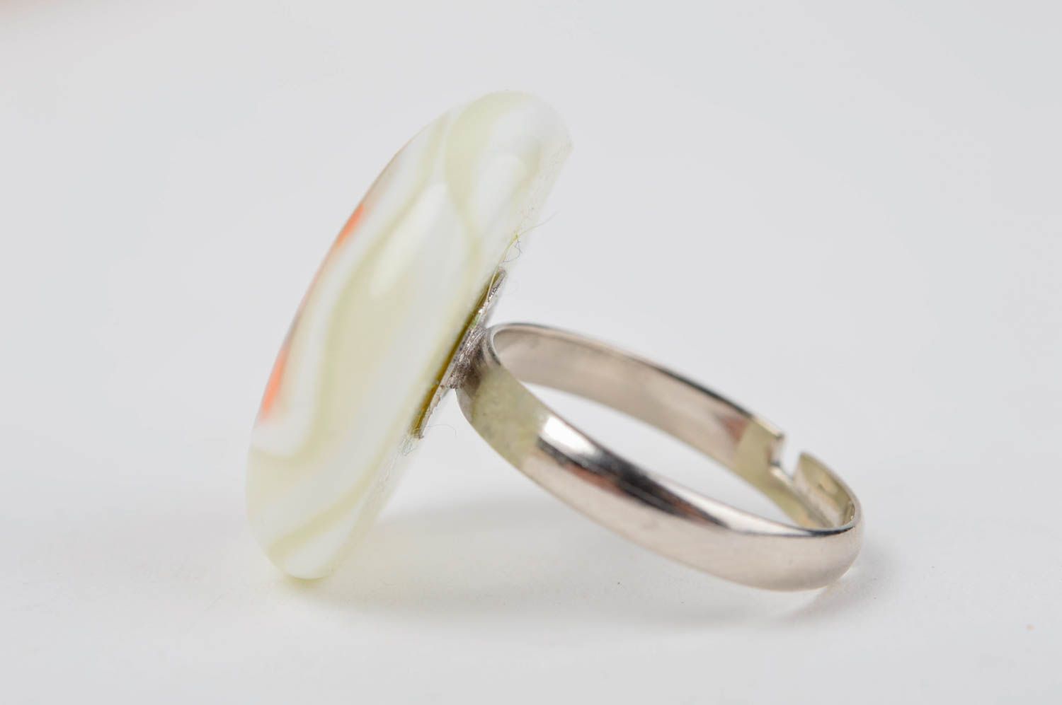 Handmade weißer Glas Ring Damen Modeschmuck Accessoire für Frauen zart Fusing foto 2