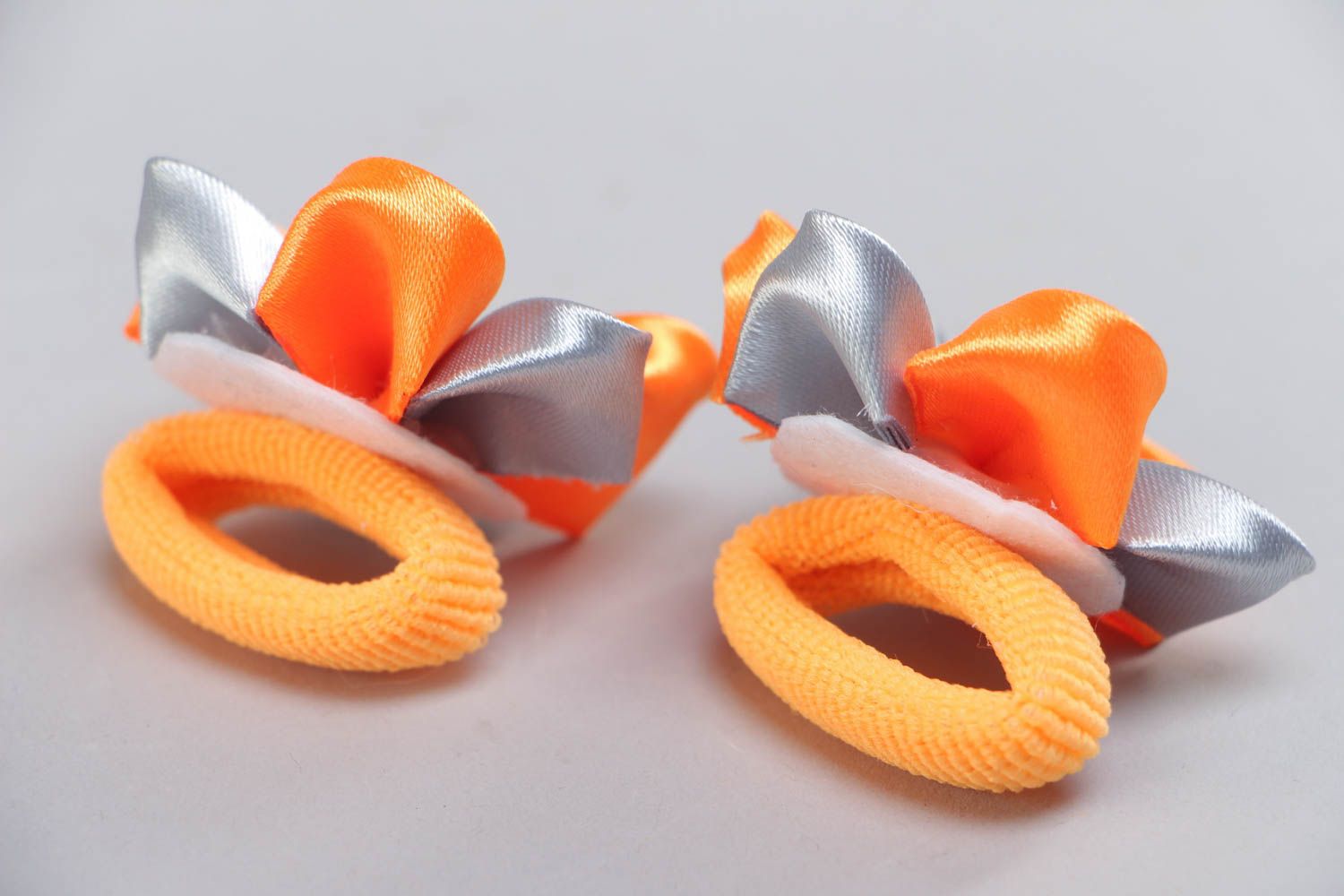 Handmade decorative hair ties with orange kanzashi flowers set of 2 items photo 4