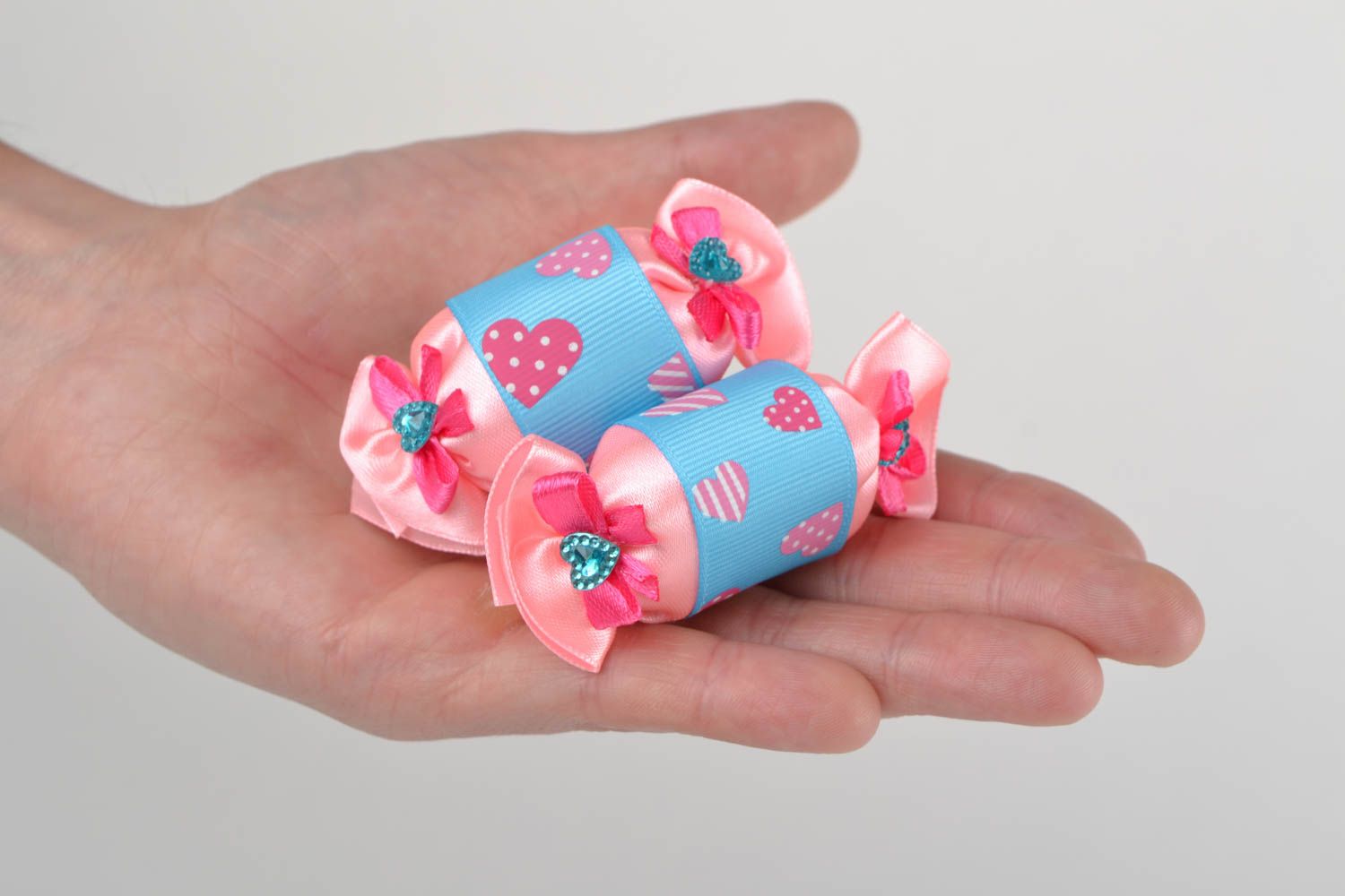 Резинки в виде конфеток набор из двух аксессуаров розовые с голубым хэнд мейд фото 2