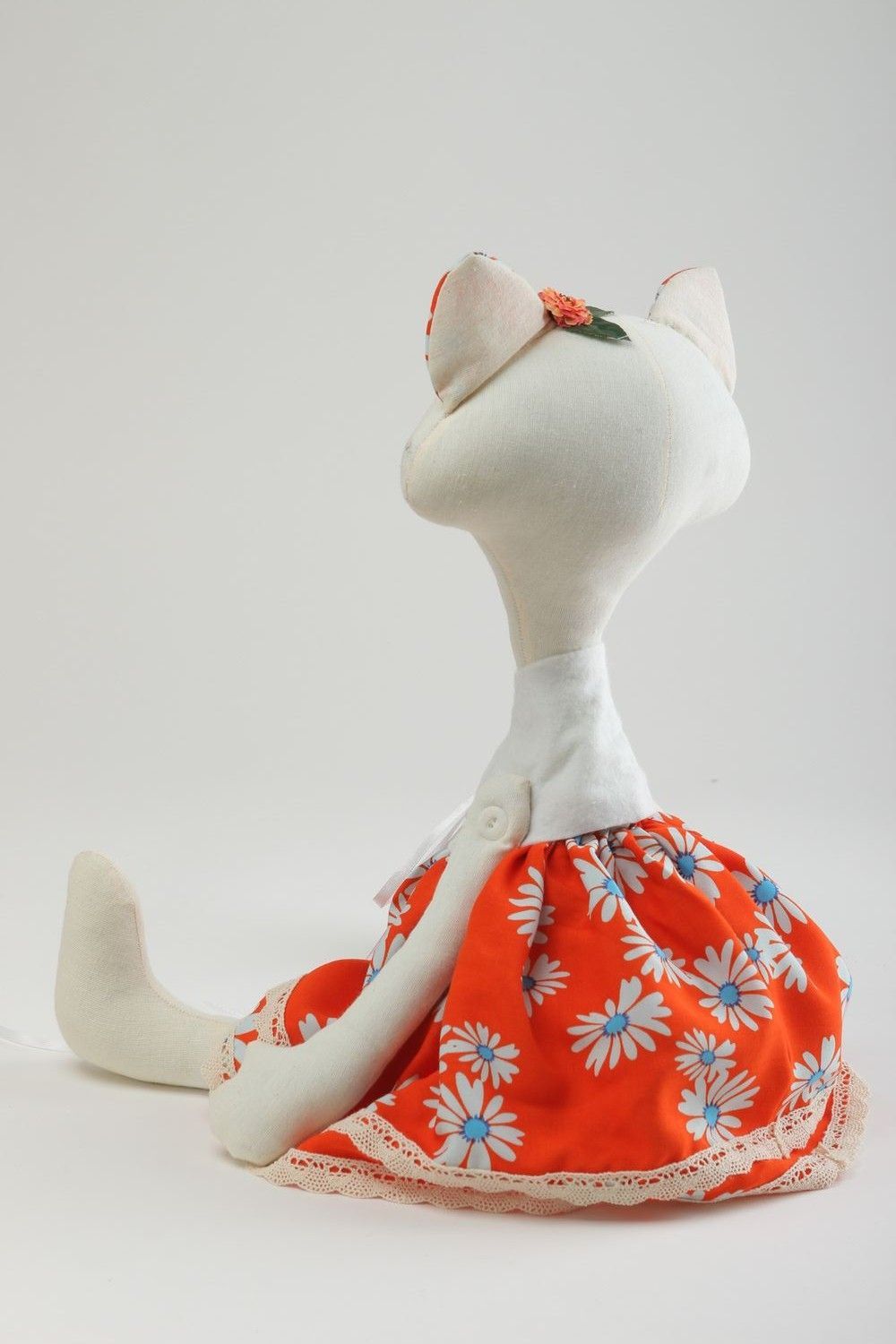 Juguete artesanal decorativo regalo para niña gata de peluche con vestido  foto 3