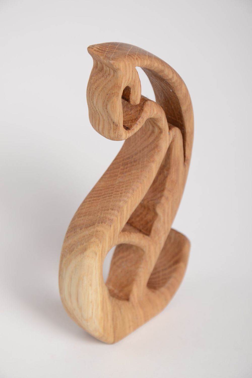 Сувенир из дерева ручной работы статуэтка из дерева кошка фигура из дерева фото 5