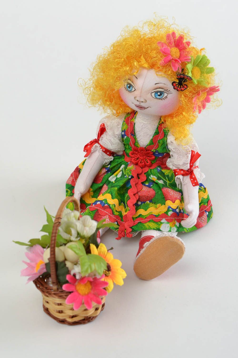 Künstlerische Puppe aus Textil für Interieur und Kinder Spielzeug handmade Fee foto 1