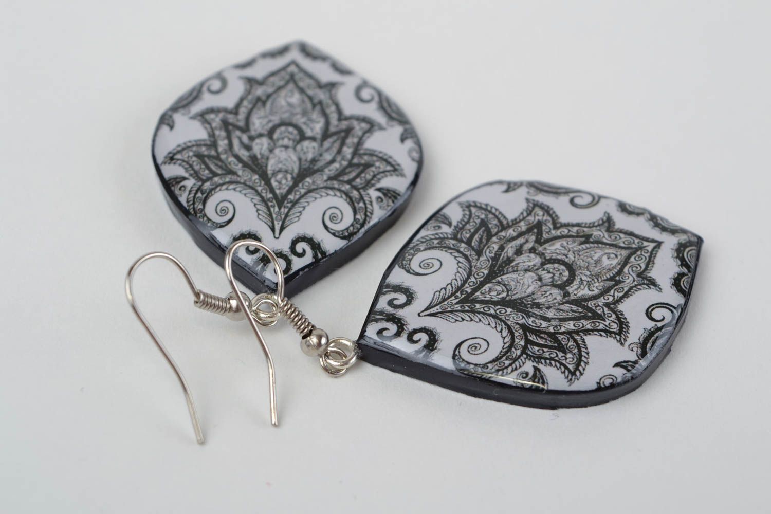 Polymer Clay Earrings Black /& White Floral Collection Hypoallergenic