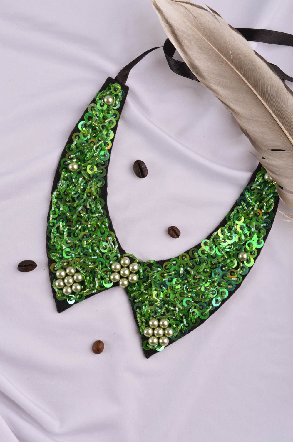 Модное украшение ручной работы воротник на шею оригинальное колье зеленое фото 1