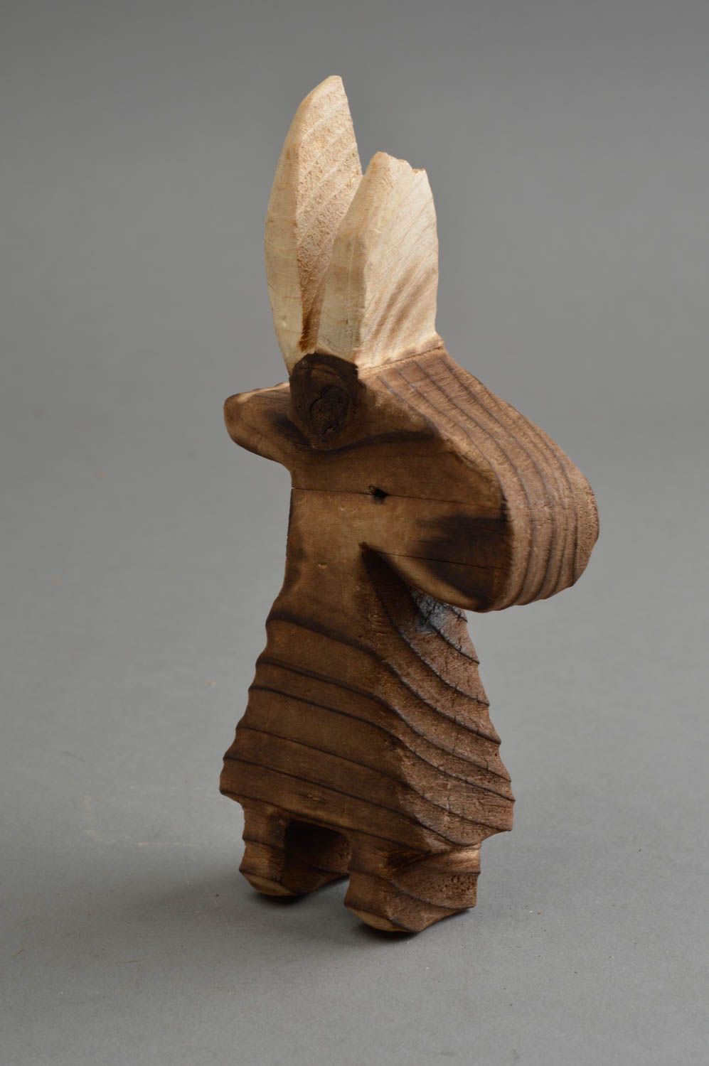 Figurine de chèvre en bois de pin faite main décor original pour intérieur photo 2