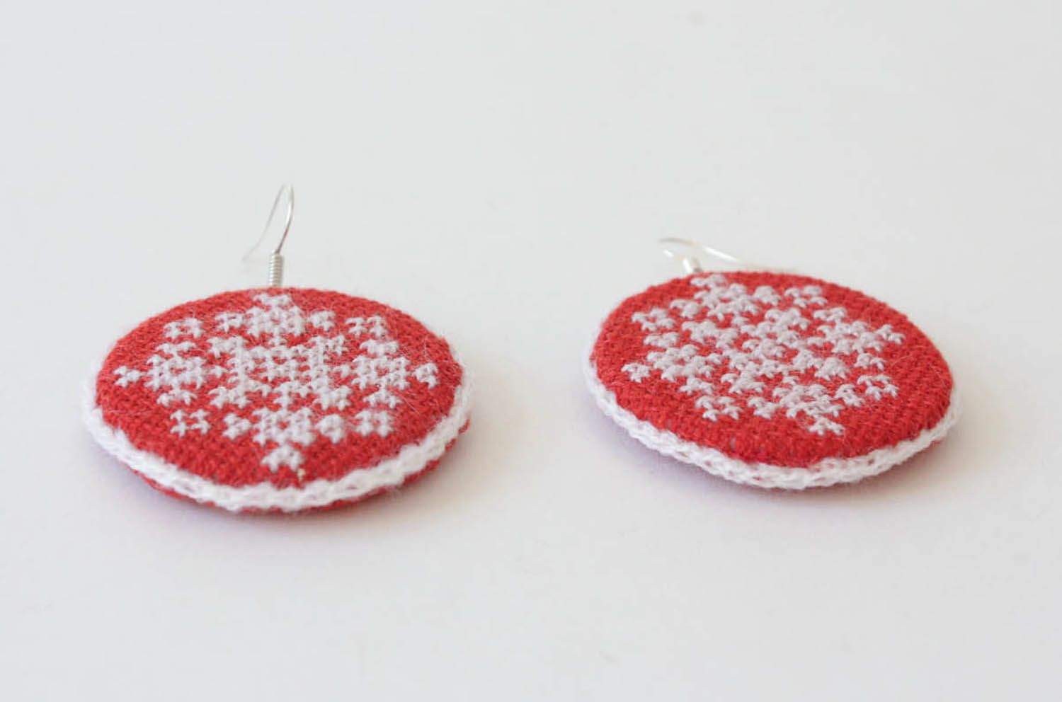 Earrings sewn over with mouline threads photo 2