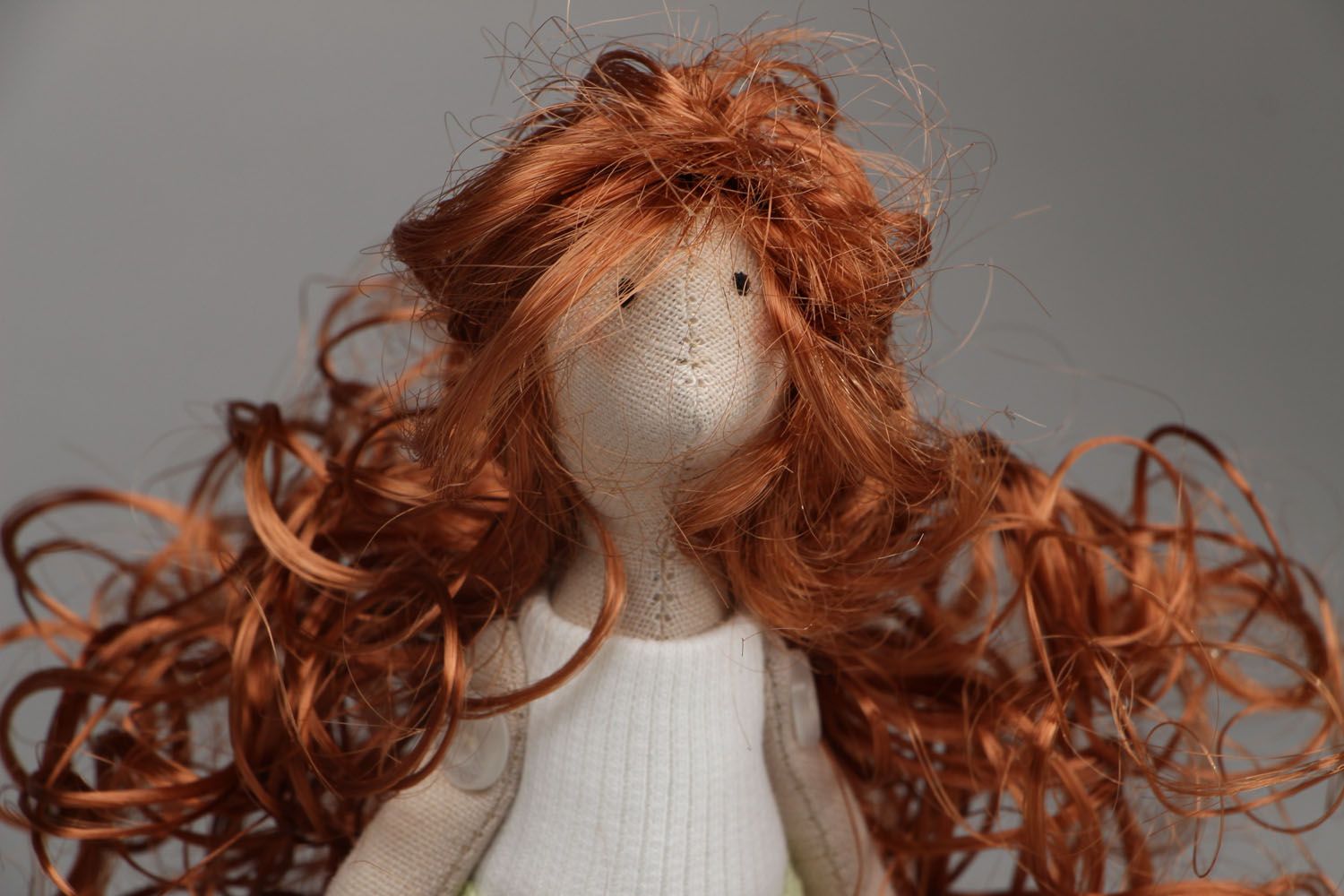 Muñeca de tela  original “Niña con el pelo de cobre” foto 2