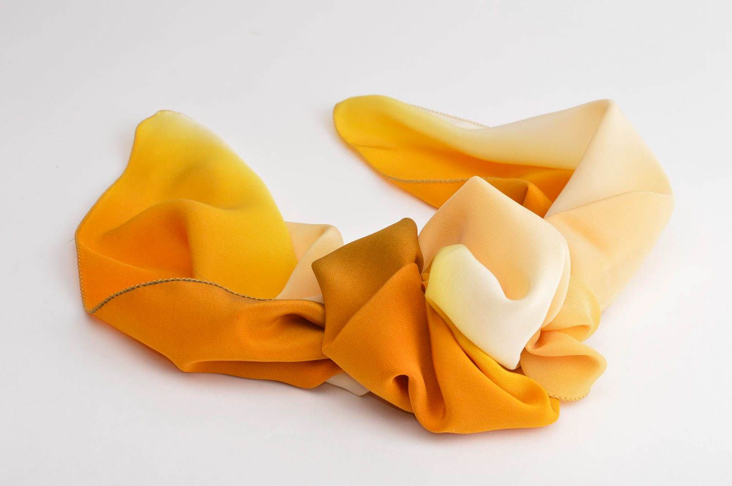 Желтый платок ручной работы платок из шелка женский аксессуар расписной фото 4