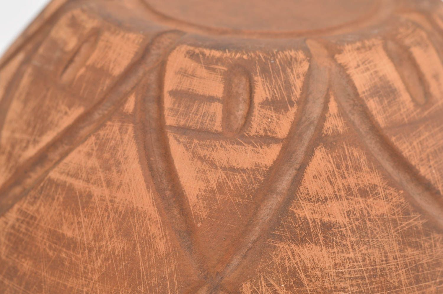 Керамическая миска ручной работы из красной глины с орнаментом для подачи блюд фото 4
