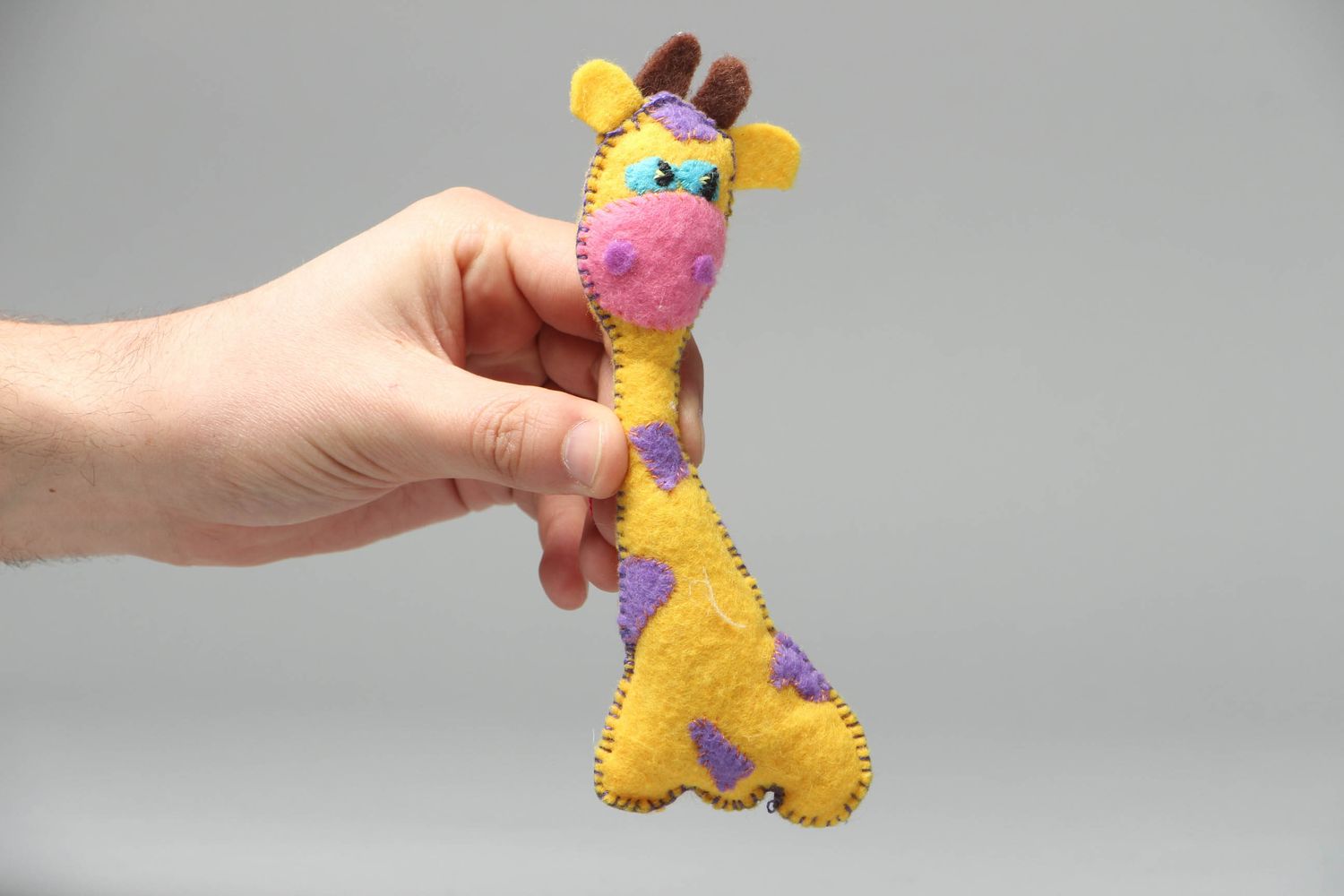 Игрушка из фетра маленькая жираф  фото 4