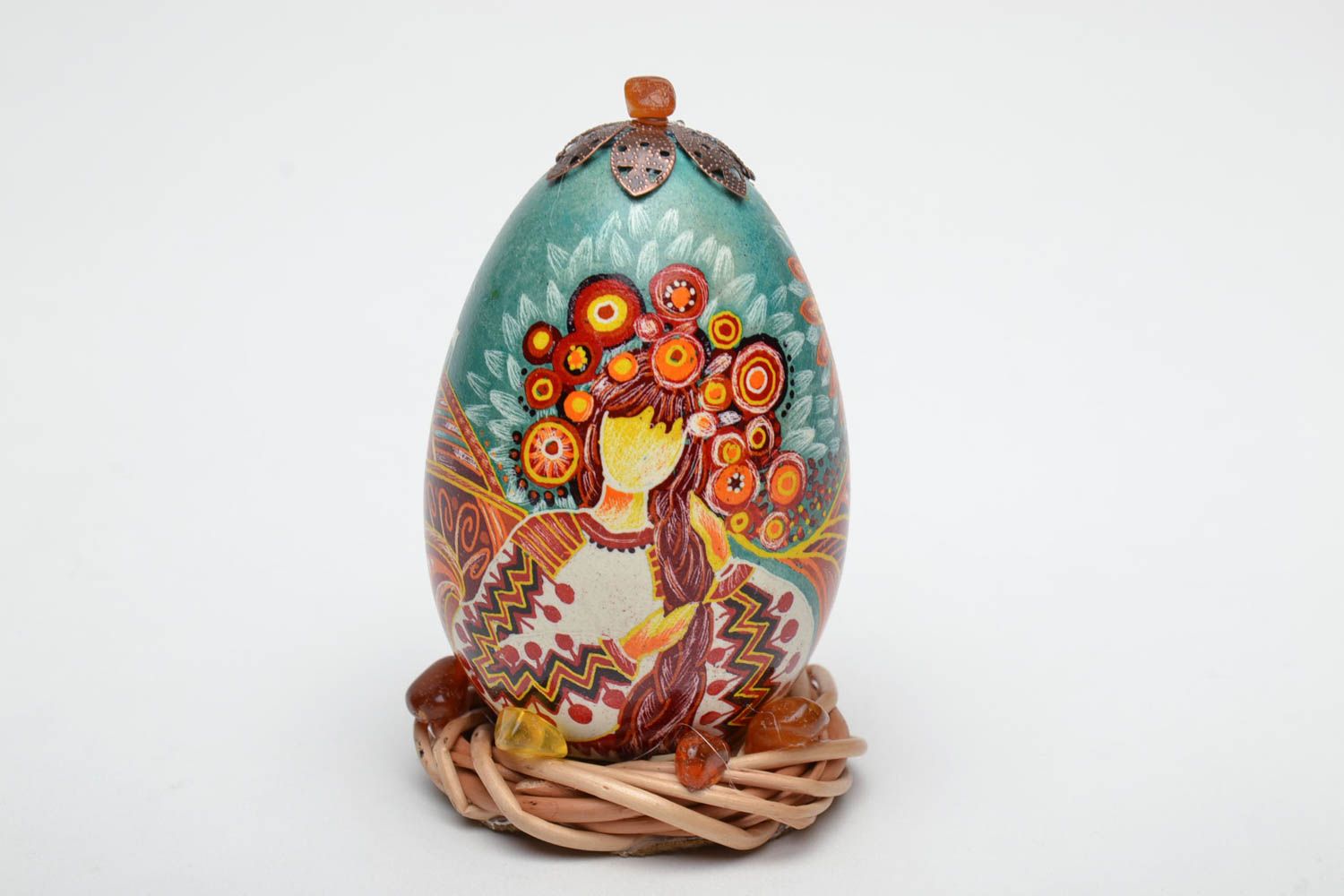 Oeuf de Pâques décoratif fait main original peint à beau motif sur support photo 2