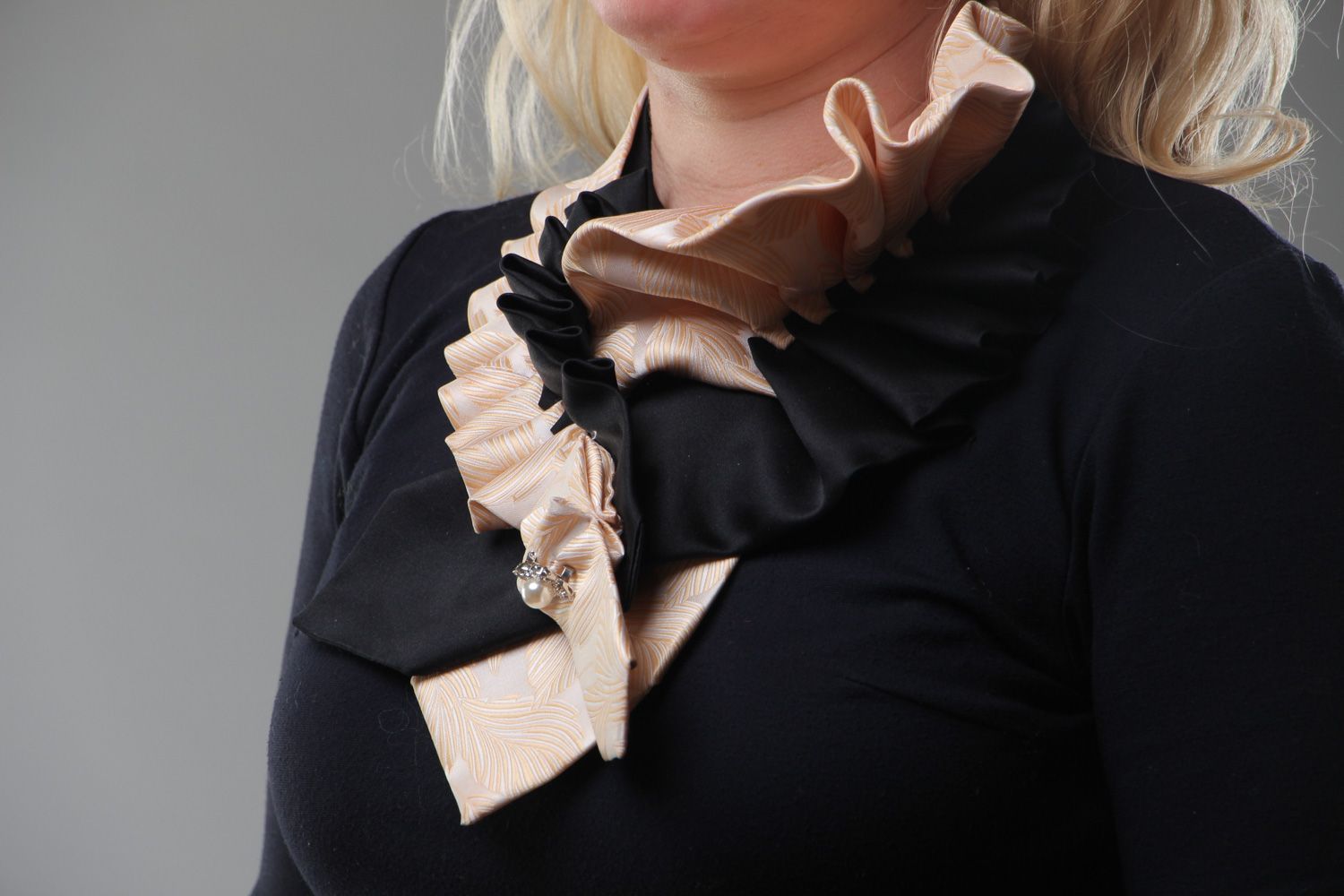 Contrast handmade designer collar necklace sewn of neck ties for women photo 5