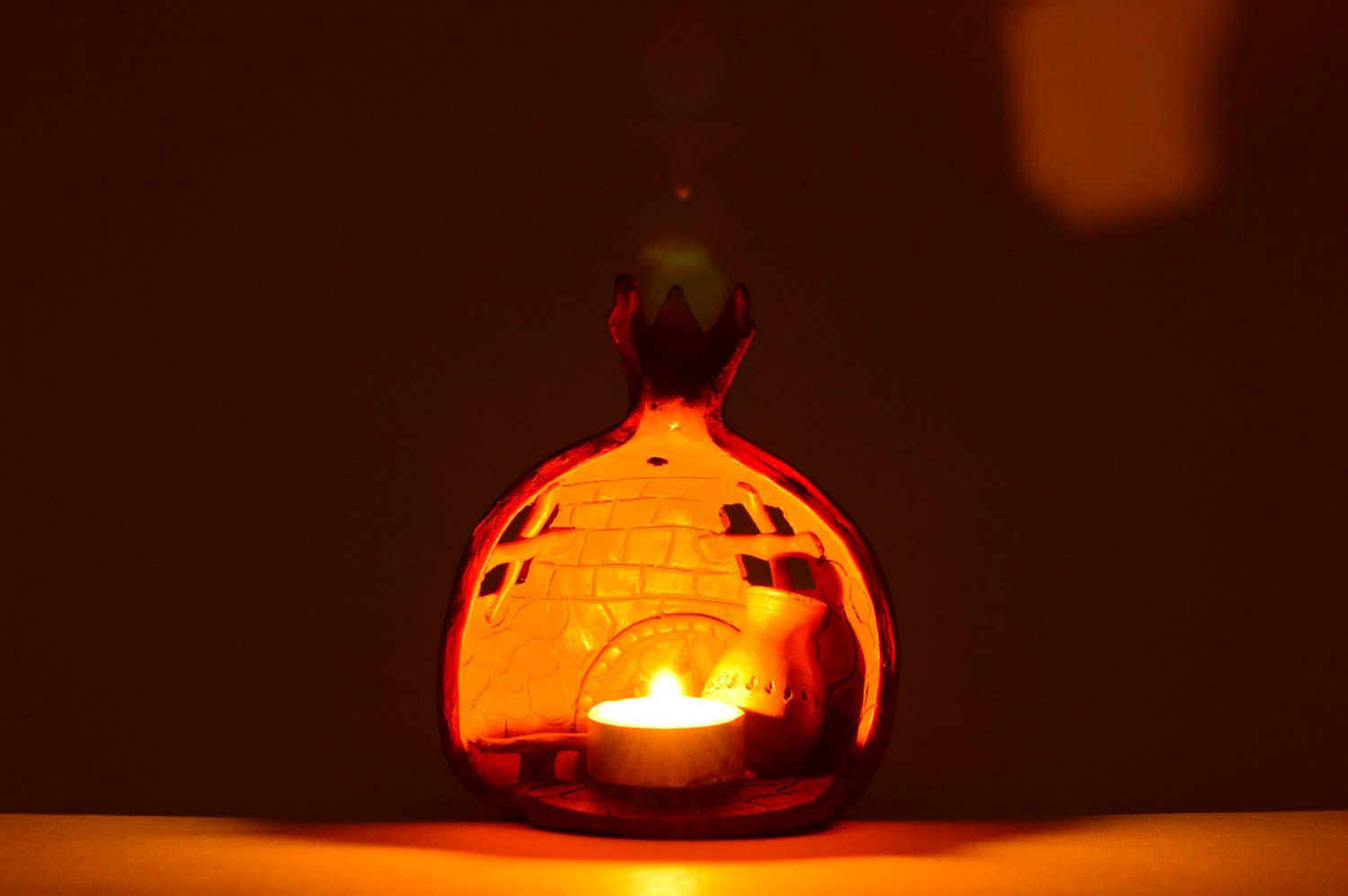 Керамический светильник подарок ручной работы подсвечник из глины Гранат фото 1