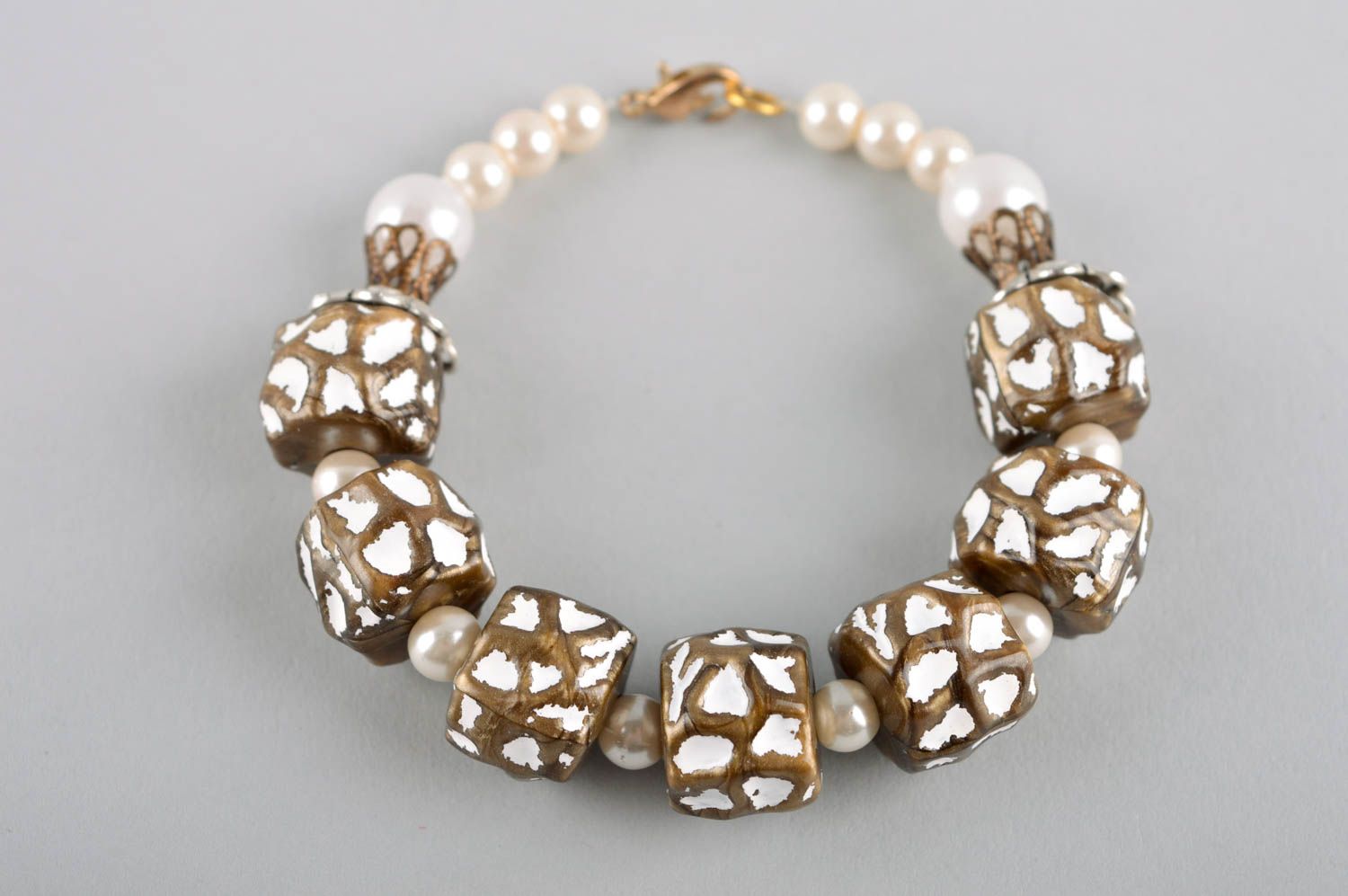 Set of beaded jewelry stylish earrings handmade bracelet ethnic pendant photo 5