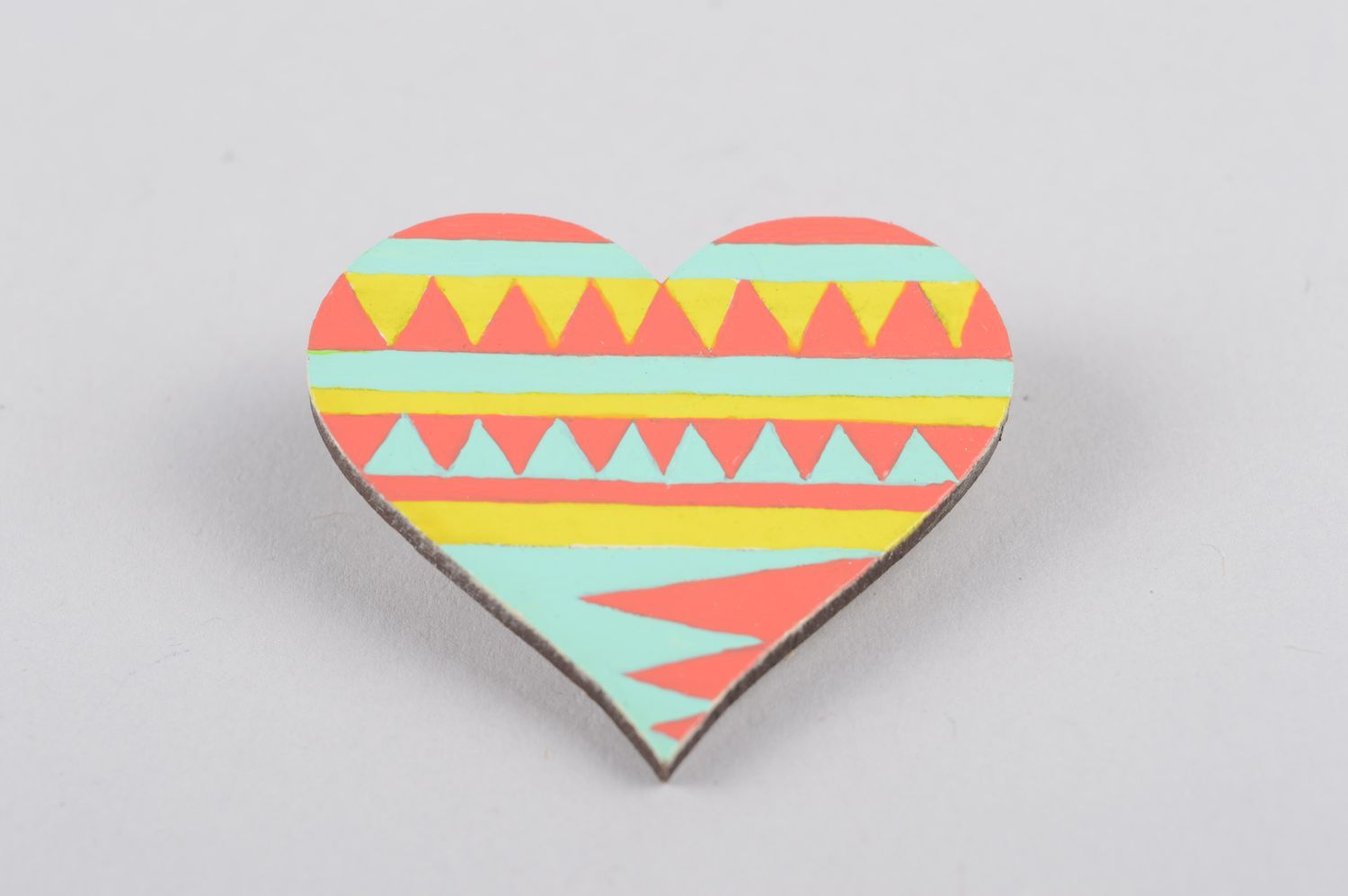 Broche de madera artesanal con forma de corazón adorno para ropa regalo original foto 4