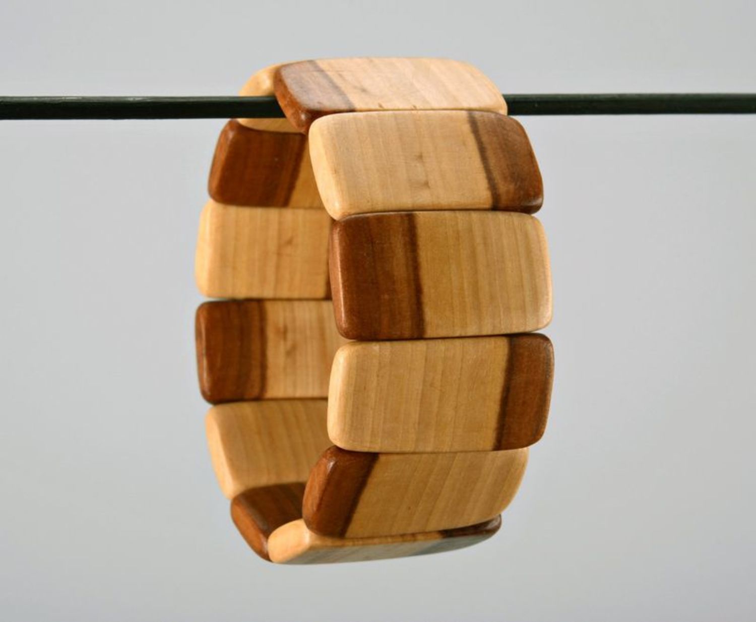 Bracciale di legno fatto a mano braccialetto chiaro braccialetto da polso
 foto 3