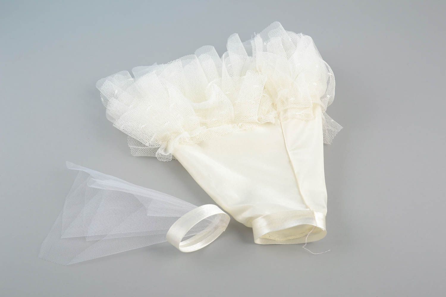 Handmade white clothes of bride for champagne bottle made of satin and veiling photo 4
