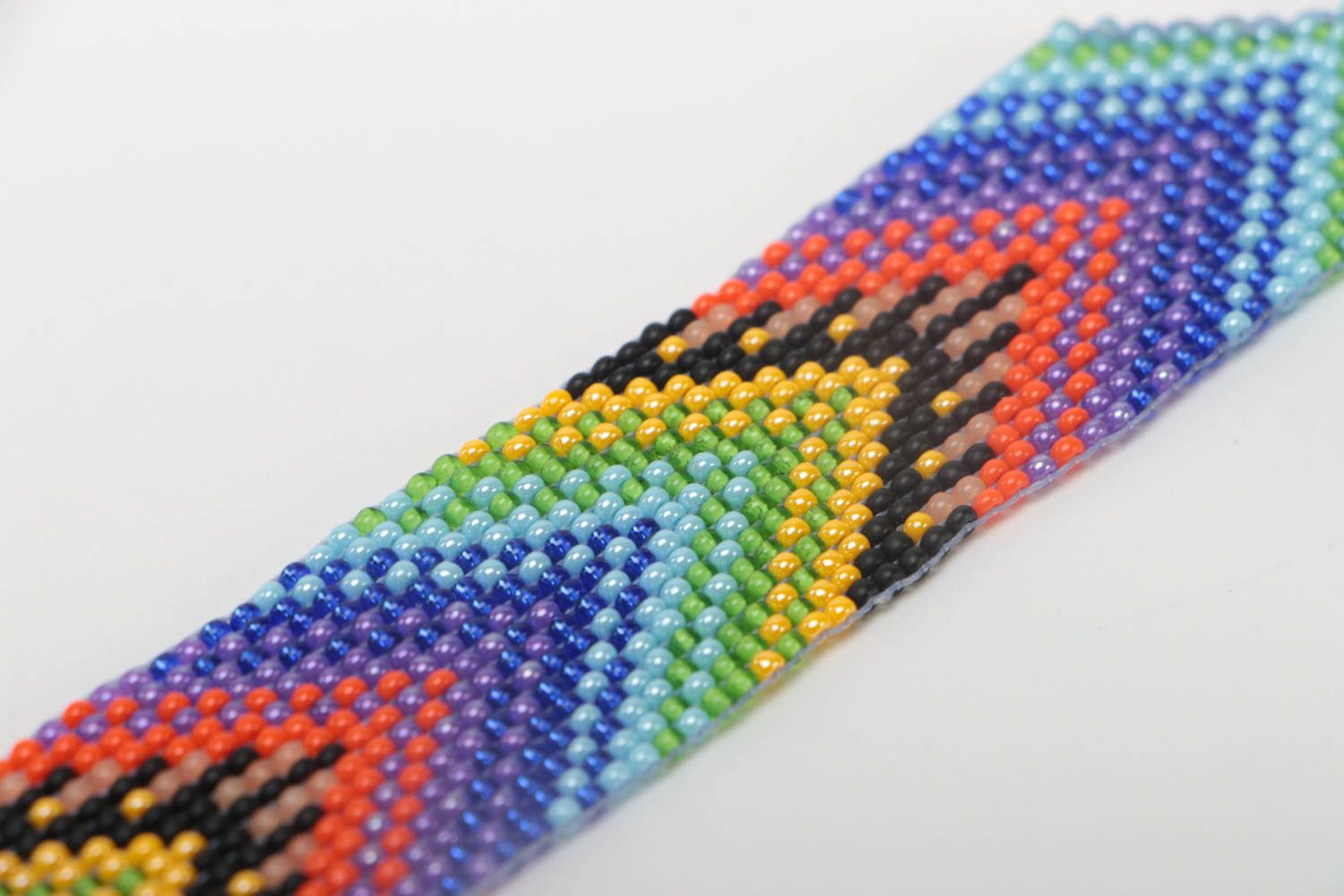 Радужный браслет из бисера фенечка на завязках разноцветный ручной работы фото 3