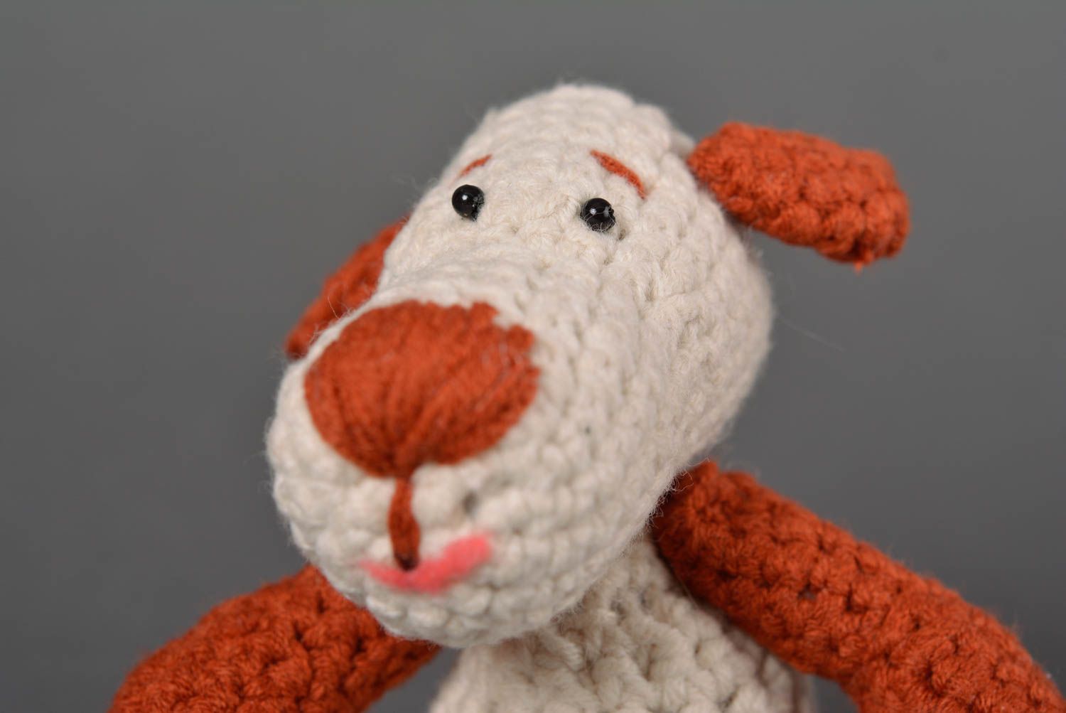 Jouet tricoté Peluche faite main Cadeau enfant petit en coton au crochet chien photo 2