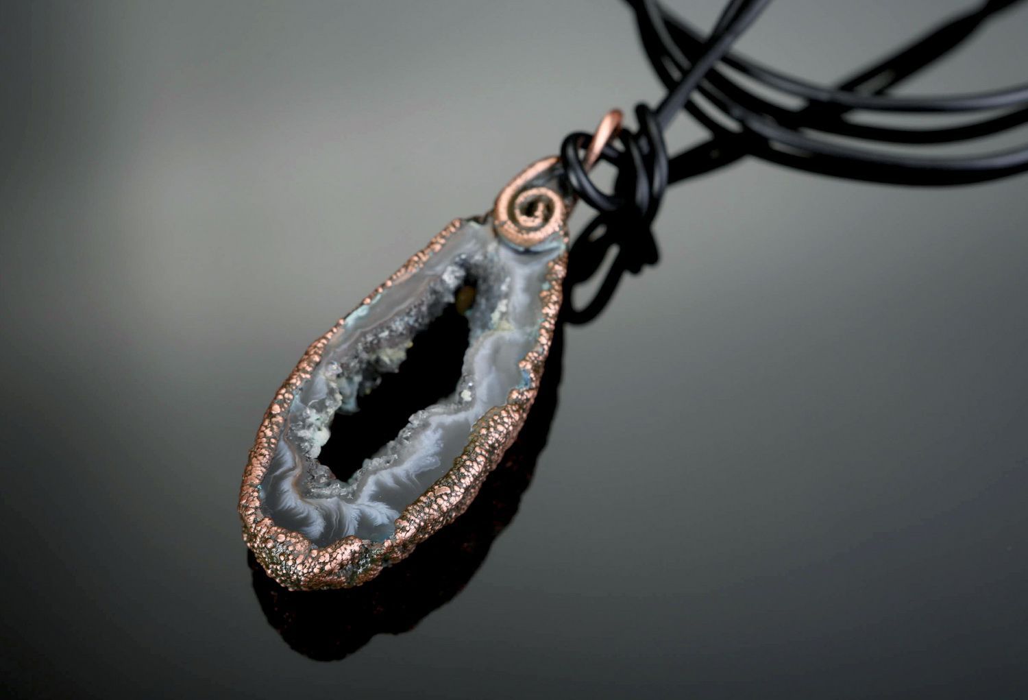Pendant with agate Rift photo 1