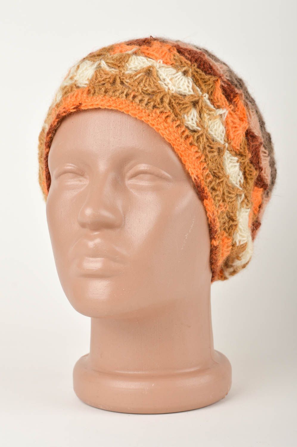 Bonnet en laine d'angora Bonnet fait main tricoté au crochet Vêtement femme photo 1