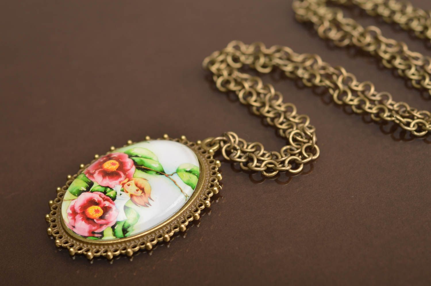 Beautiful oval handmade designer vintage pendant on long metal chain for girls photo 2