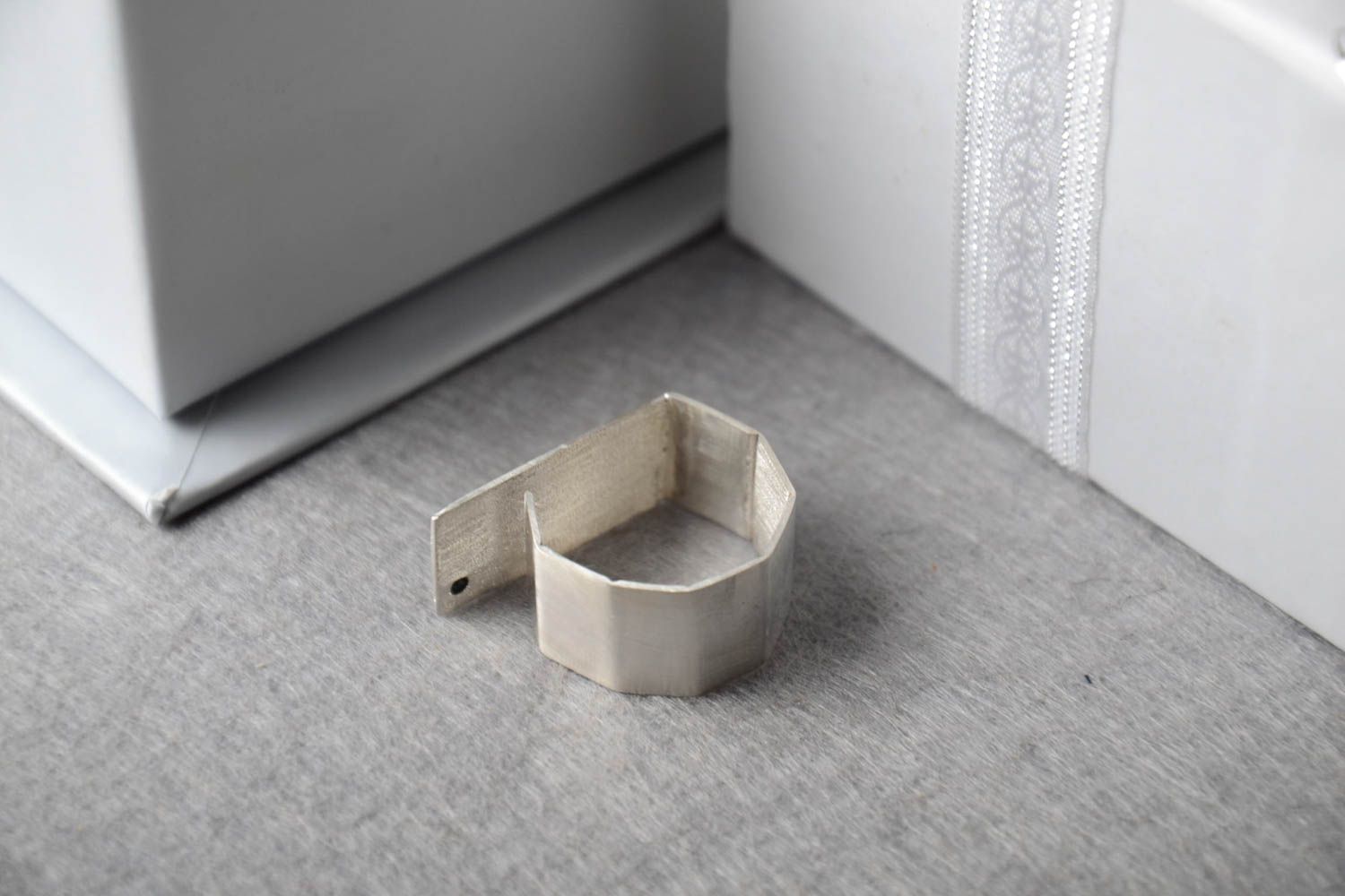 Кольцо ручной работы необычное кольцо из серебра модное кольцо необычной формы фото 1