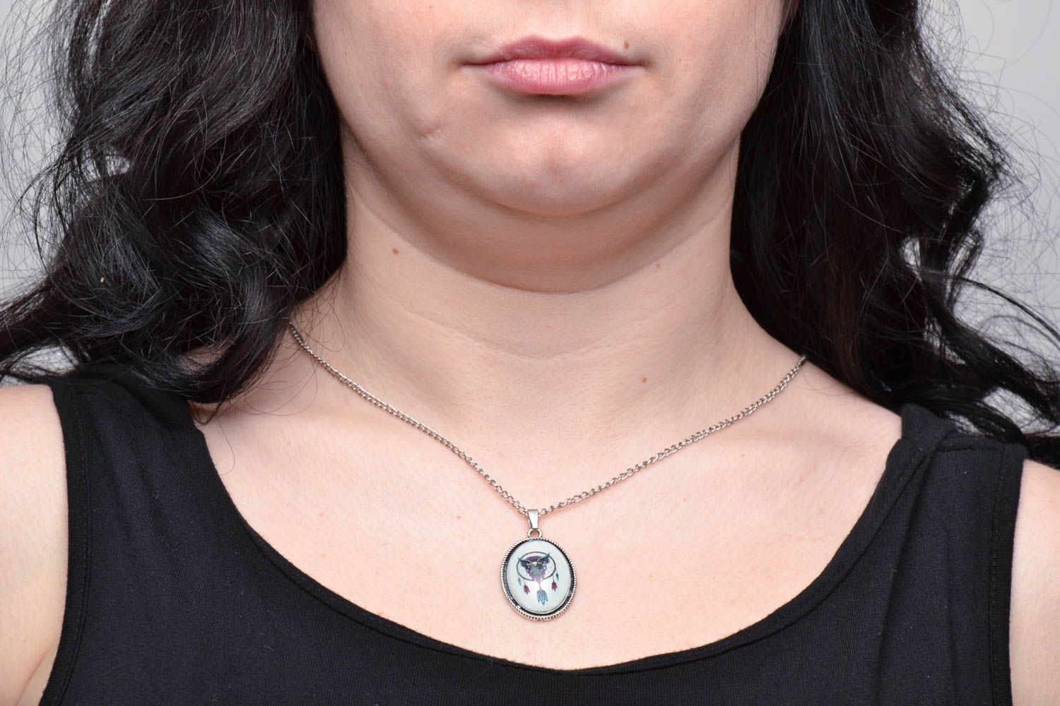 Neck pendant with long chain photo 5