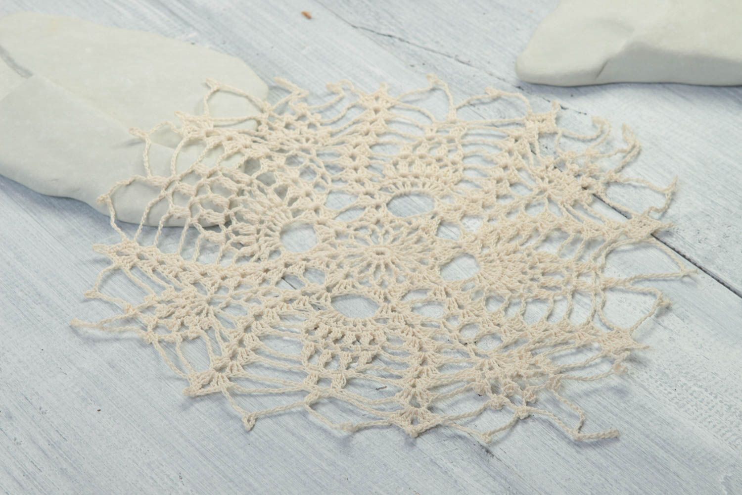 Serviette blanche fait main Déco maison Cadeau femme tricotée textile originale photo 1