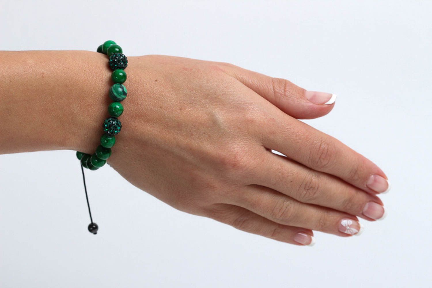 Браслет из бусин красивый украшение ручной работы браслет из малахита зеленый фото 5