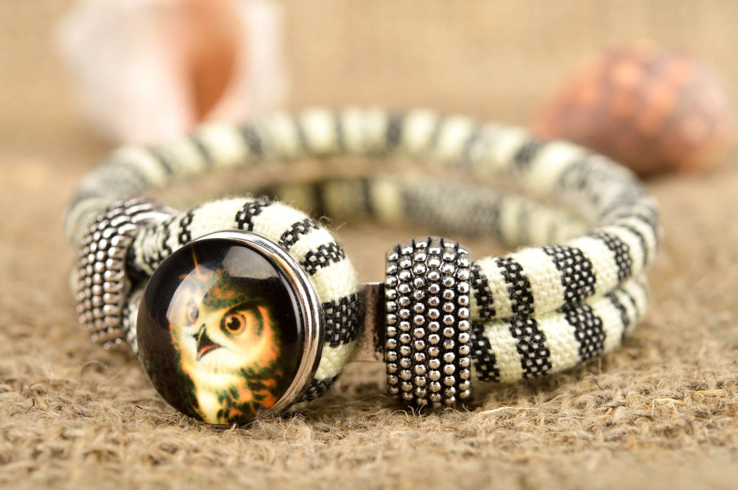 Designer Armband Schmuck aus Stoff Armband für Damen handmade Armband     foto 1