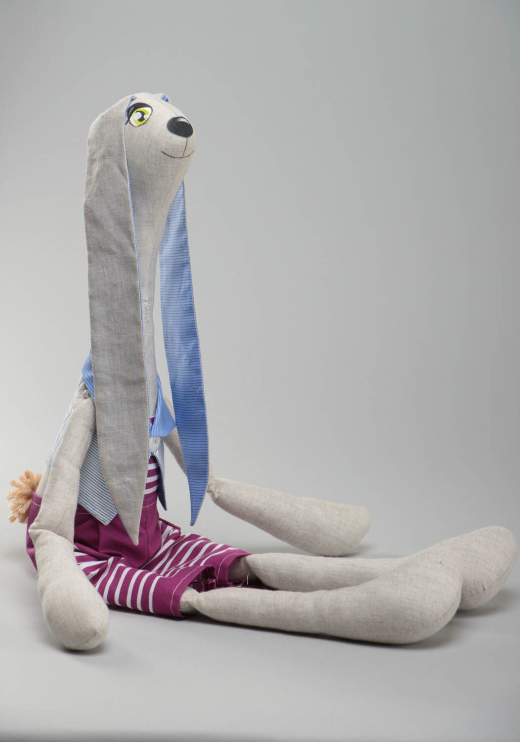 Игрушка заяц с длинными ушами из ткани серый в полосатом костюме ручная работа фото 2