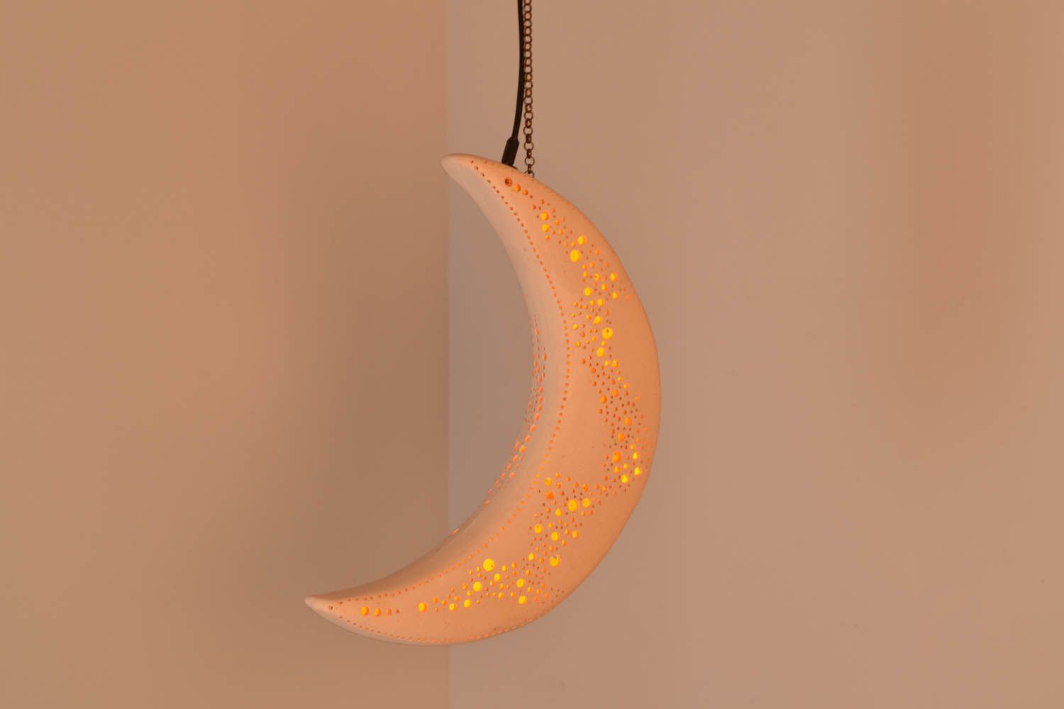 Clay hanging lamp The Moon photo 1
