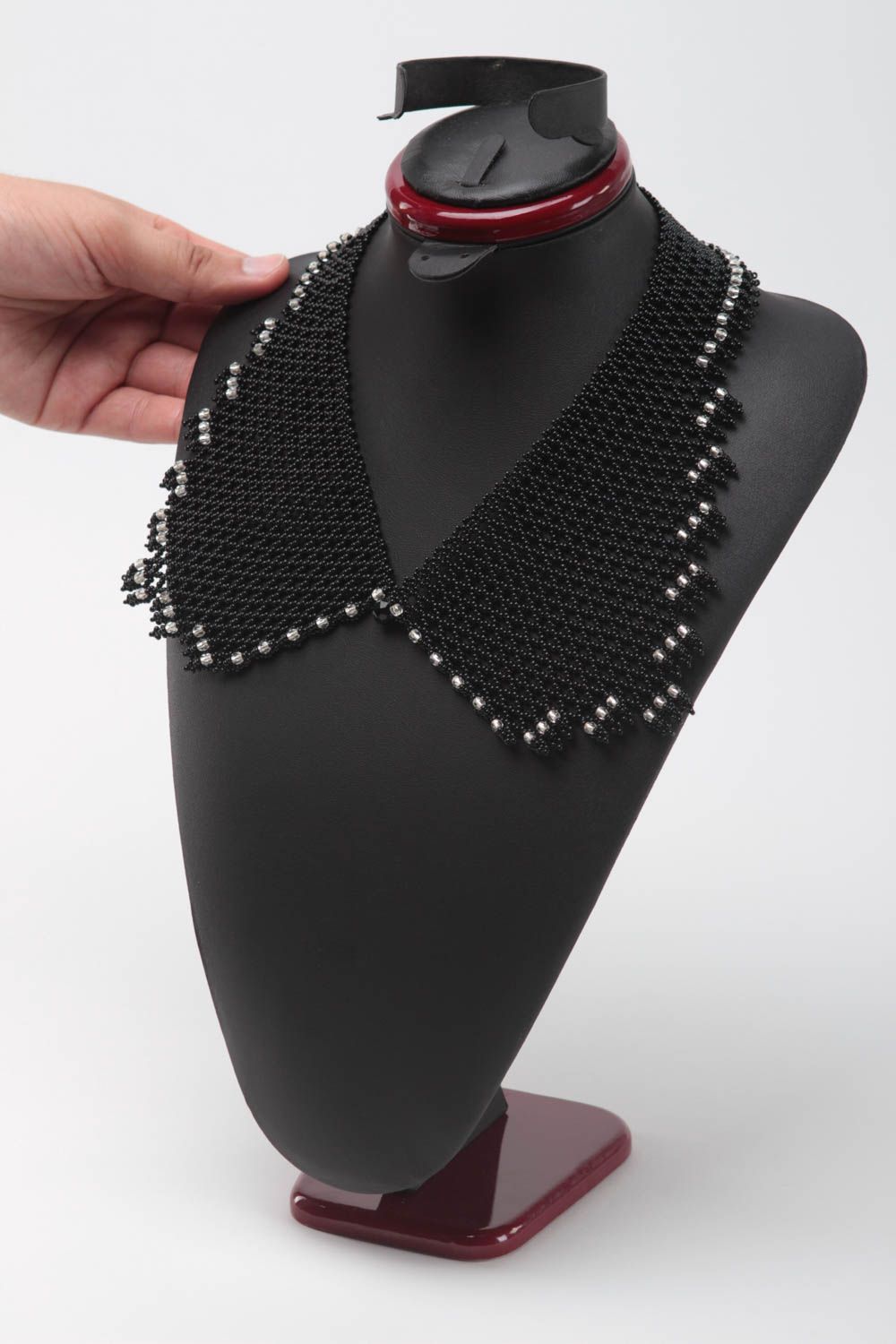 Collier col fait main Collier perles de rocailles noir Bijou femme design photo 5