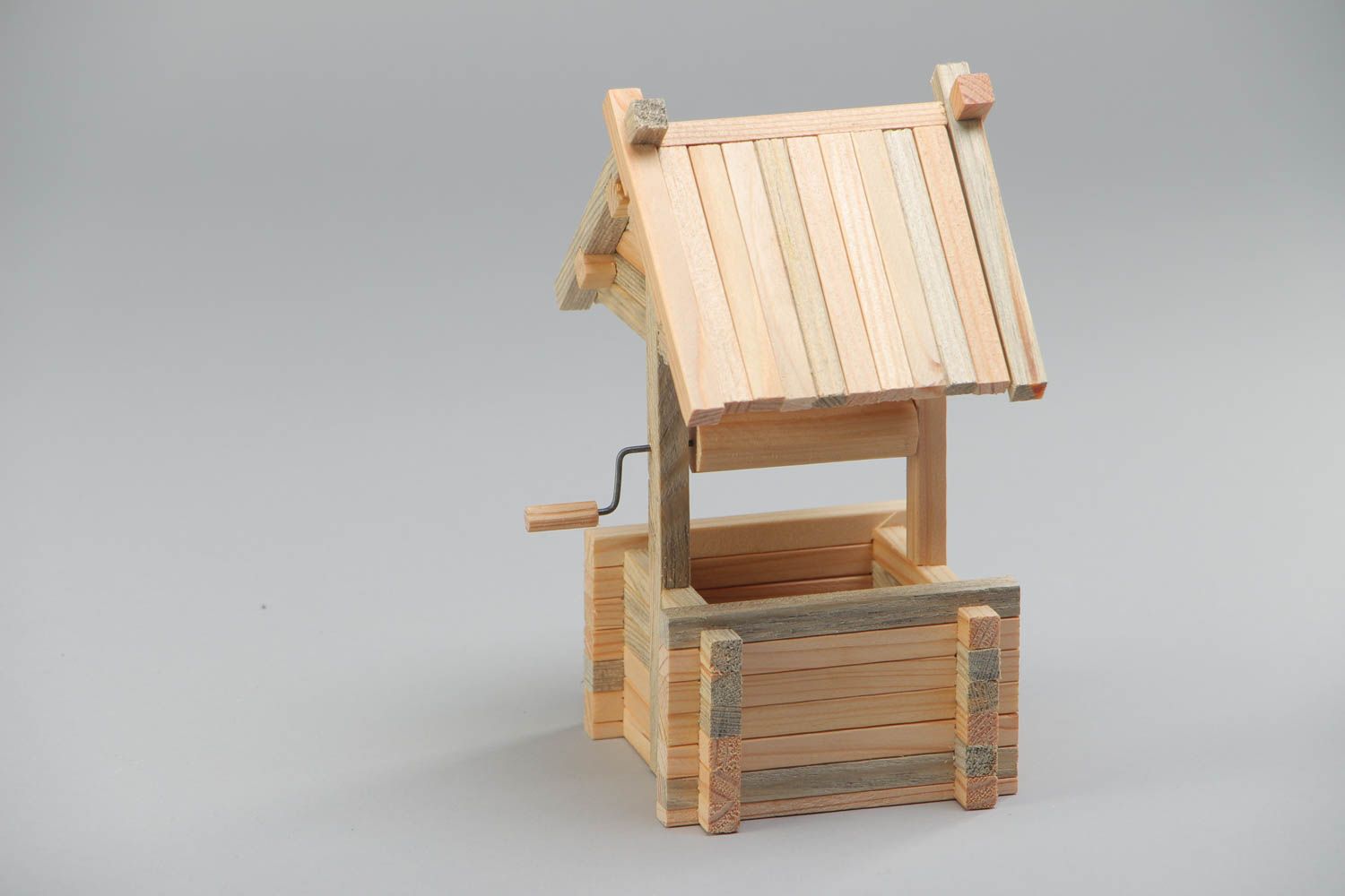 Brunnen Baukasten aus Holz aus 59 Einzelteilen handgemacht Lernspielzeug für Kind foto 2