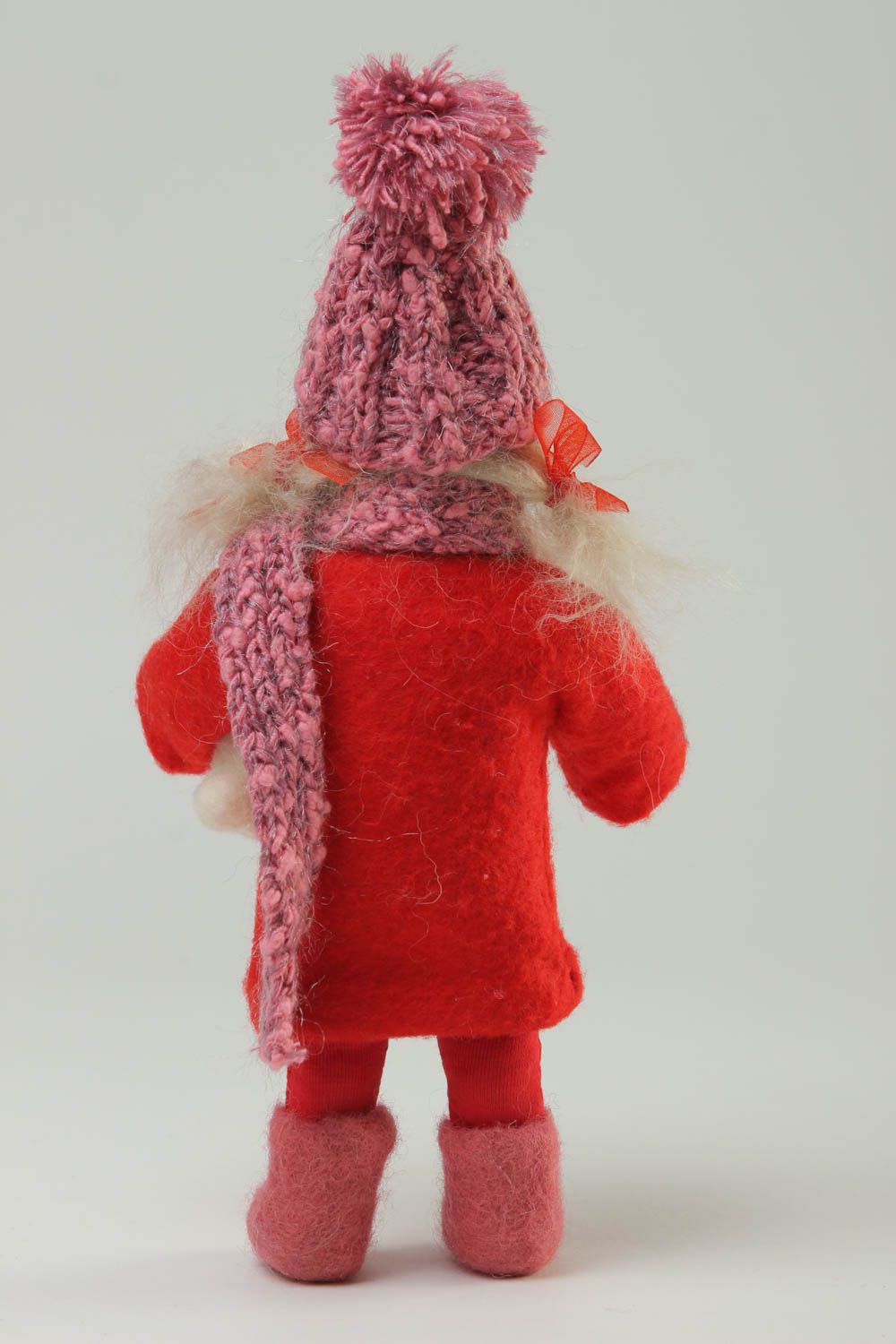 Игрушка ручной работы авторская кукла в пальто дизайнерская кукла для декора фото 4