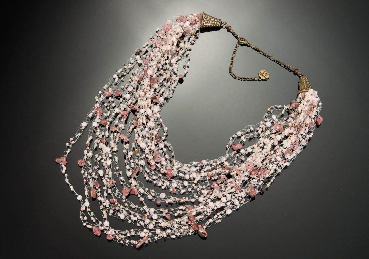 Necklace made of rhodonite fragments photo 3